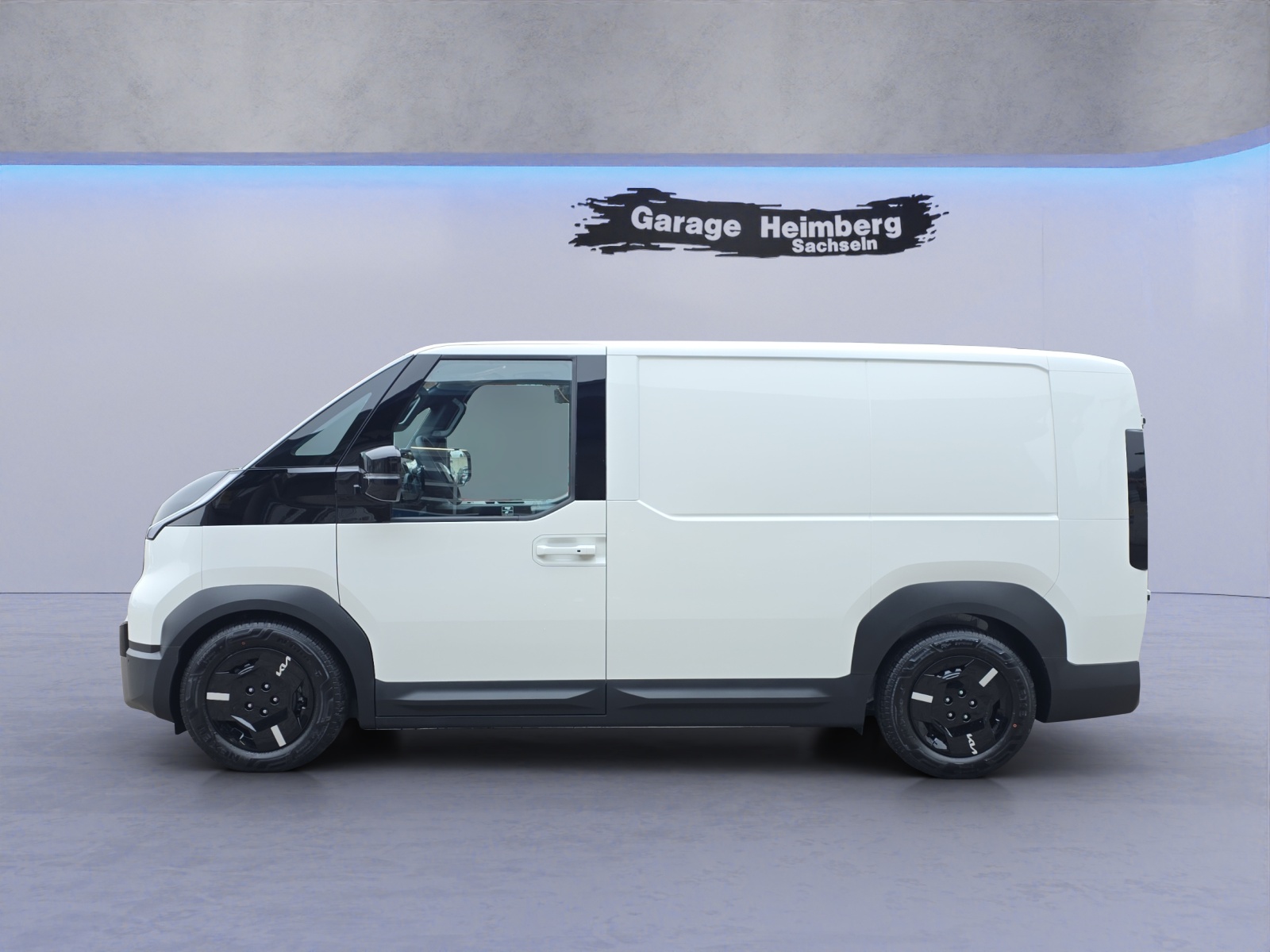 KIA PV5 Cargo 51.5 kWh Essential mit Bott Innenausbau-image-2