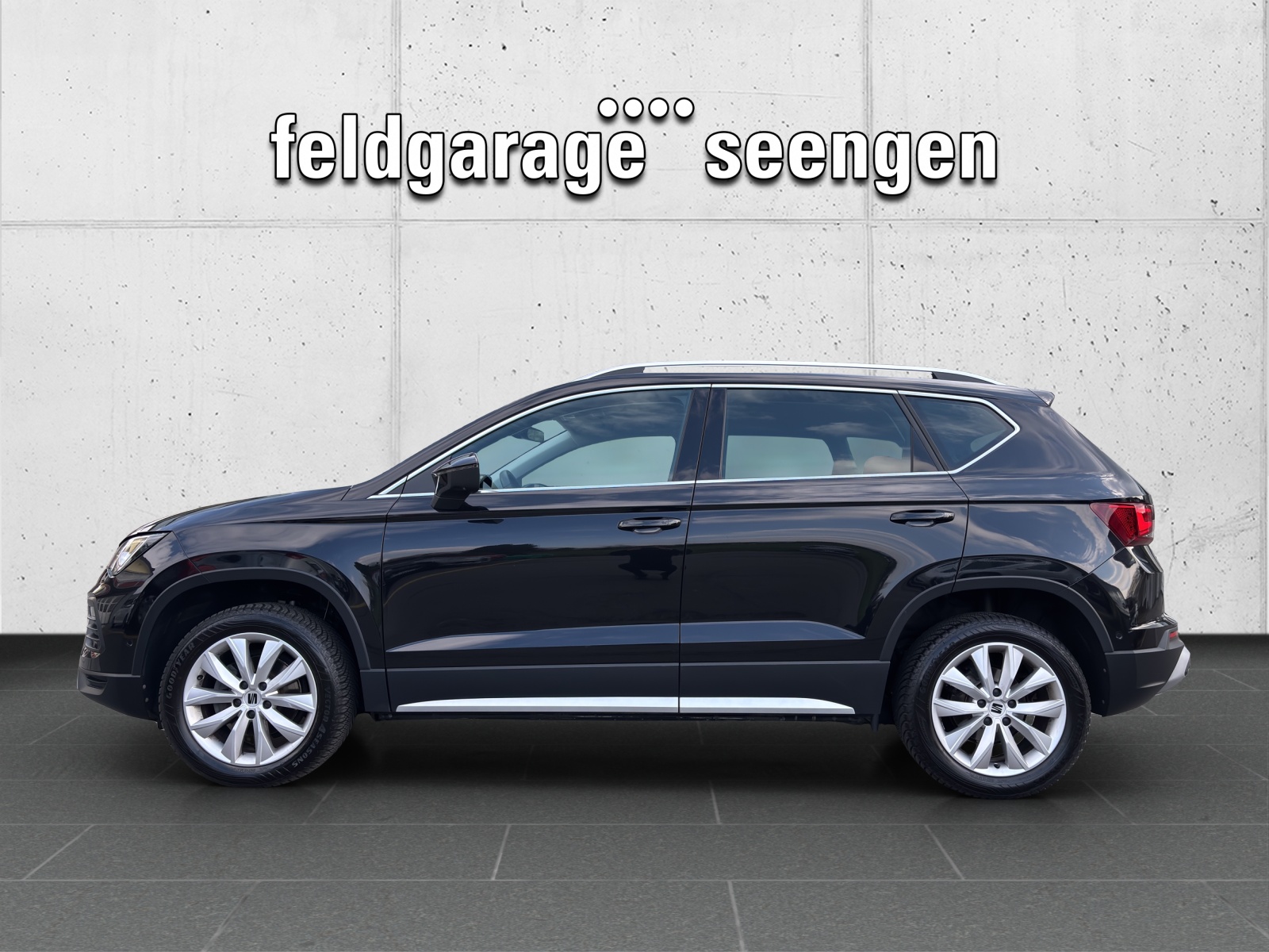 SEAT Ateca 1.5 TSI EVO DSG Xperience mit LED-Scheinwerfer und Rückfahrkamrea-image-1