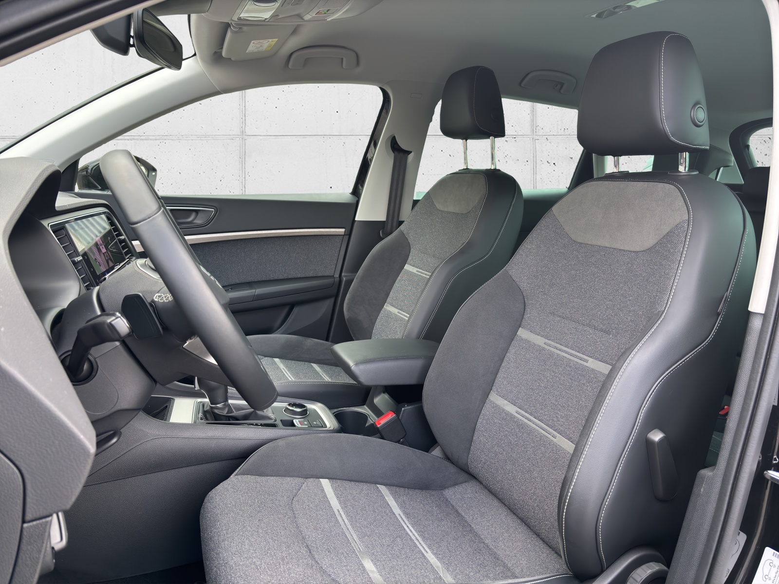SEAT Ateca 1.5 TSI EVO DSG Xperience mit LED-Scheinwerfer und Rückfahrkamrea-image-27