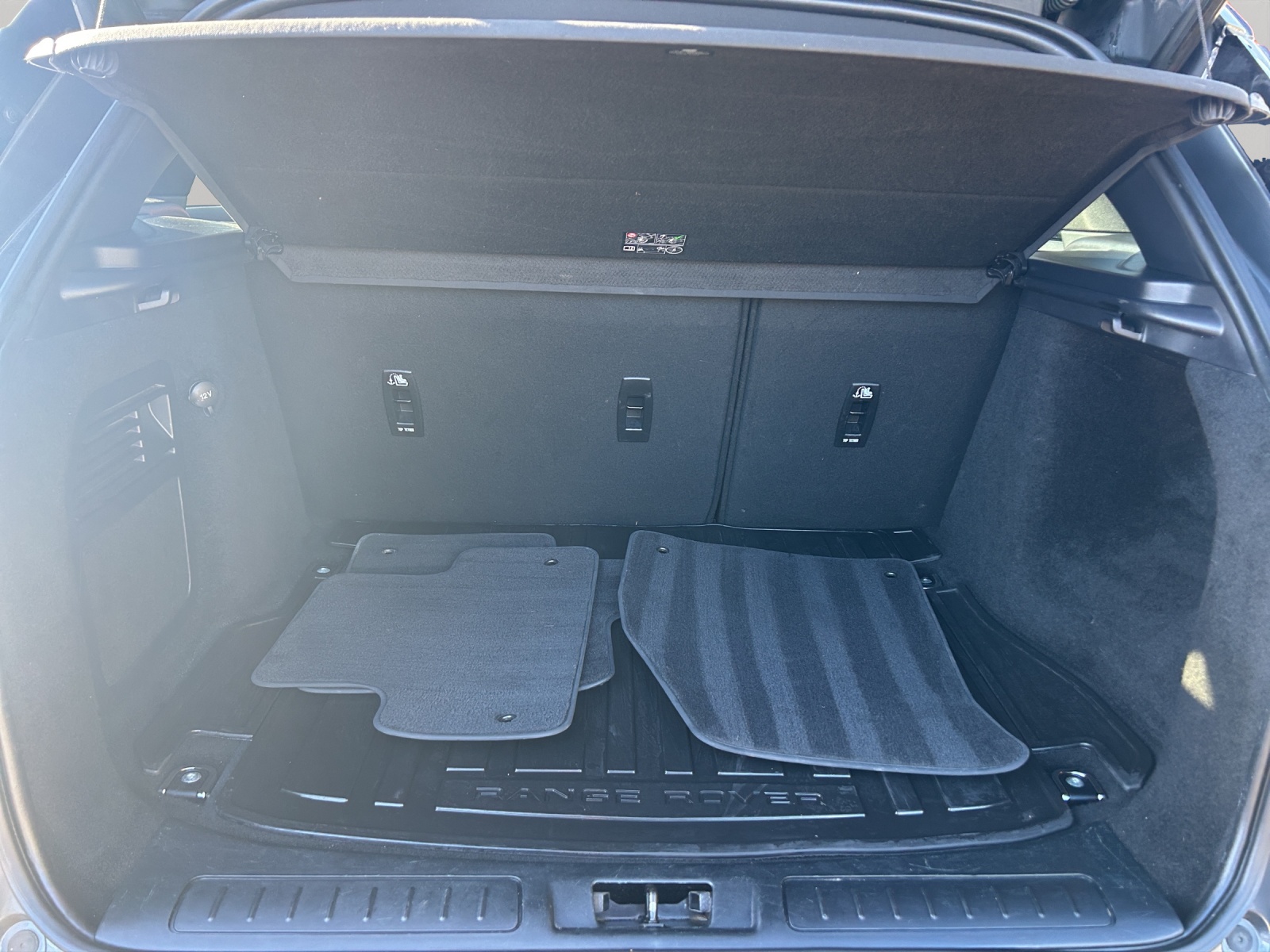 LAND ROVER Range Rover Evoque 2.0 TD4 HSE Dynamic AT9-image-16