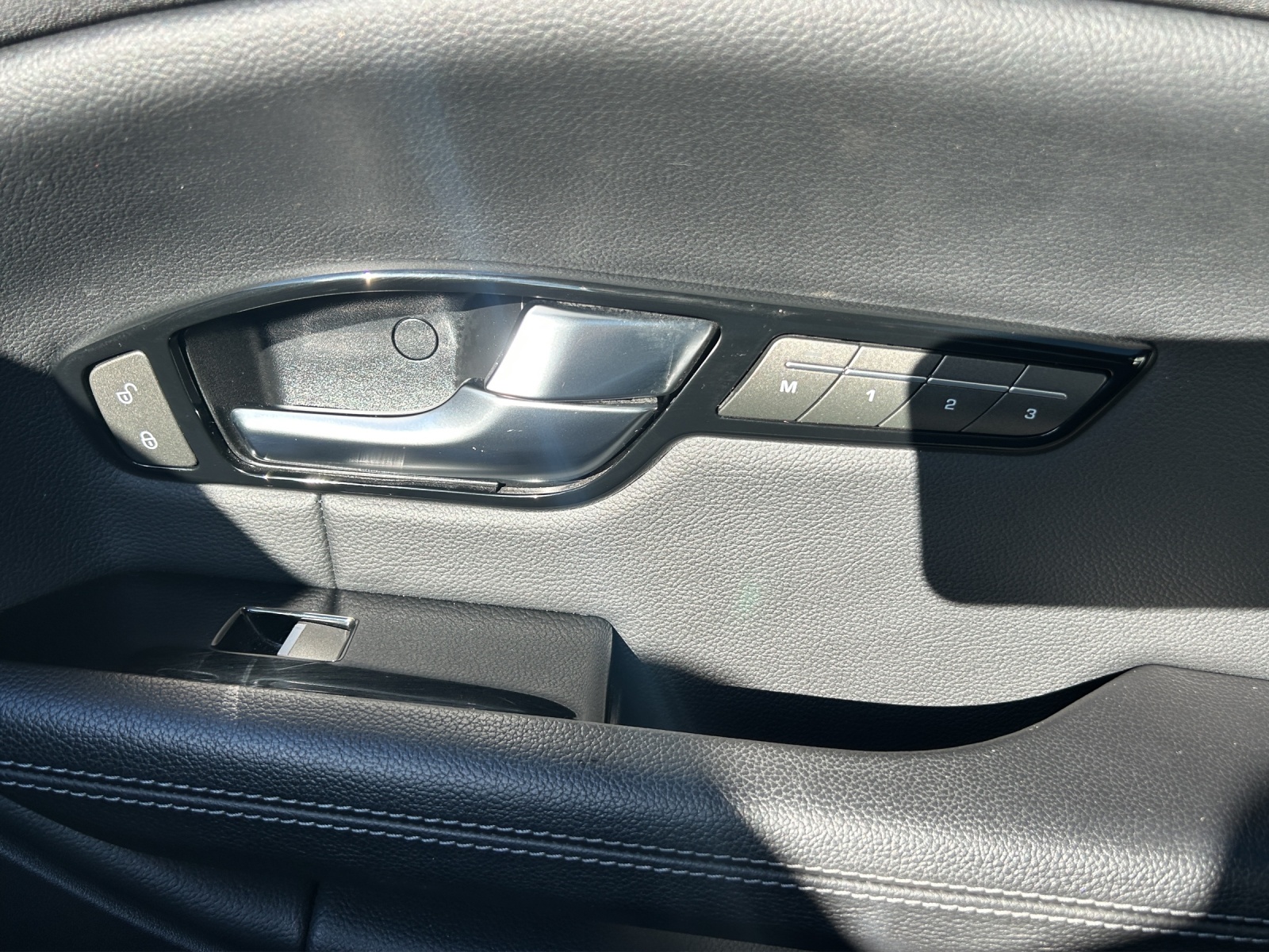 LAND ROVER Range Rover Evoque 2.0 TD4 HSE Dynamic AT9-image-14