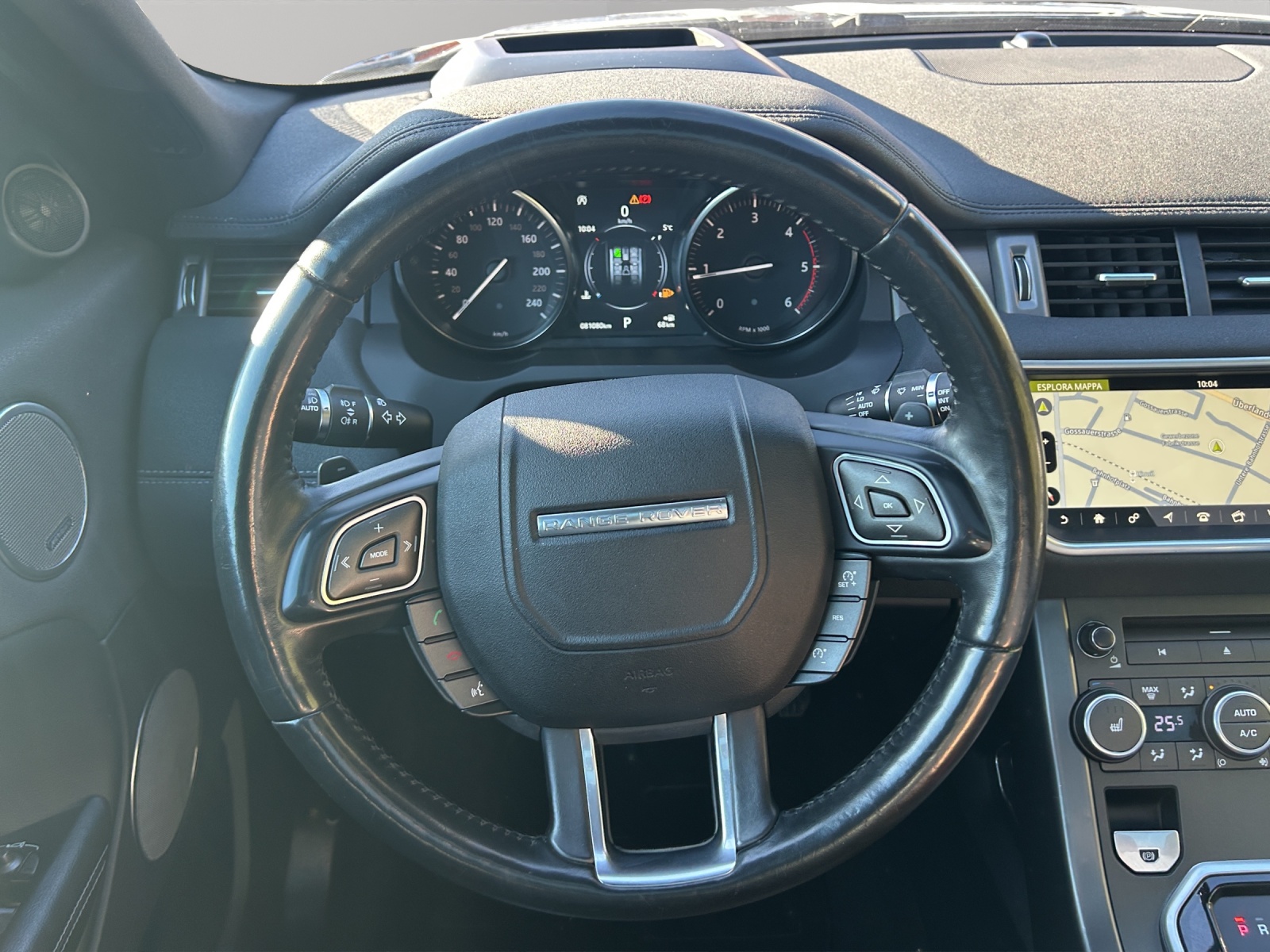LAND ROVER Range Rover Evoque 2.0 TD4 HSE Dynamic AT9-image-17