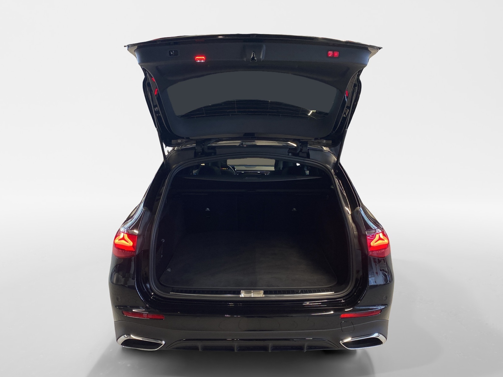 MERCEDES-BENZ E 200 AMG Line 4MATIC Kombi-image-4