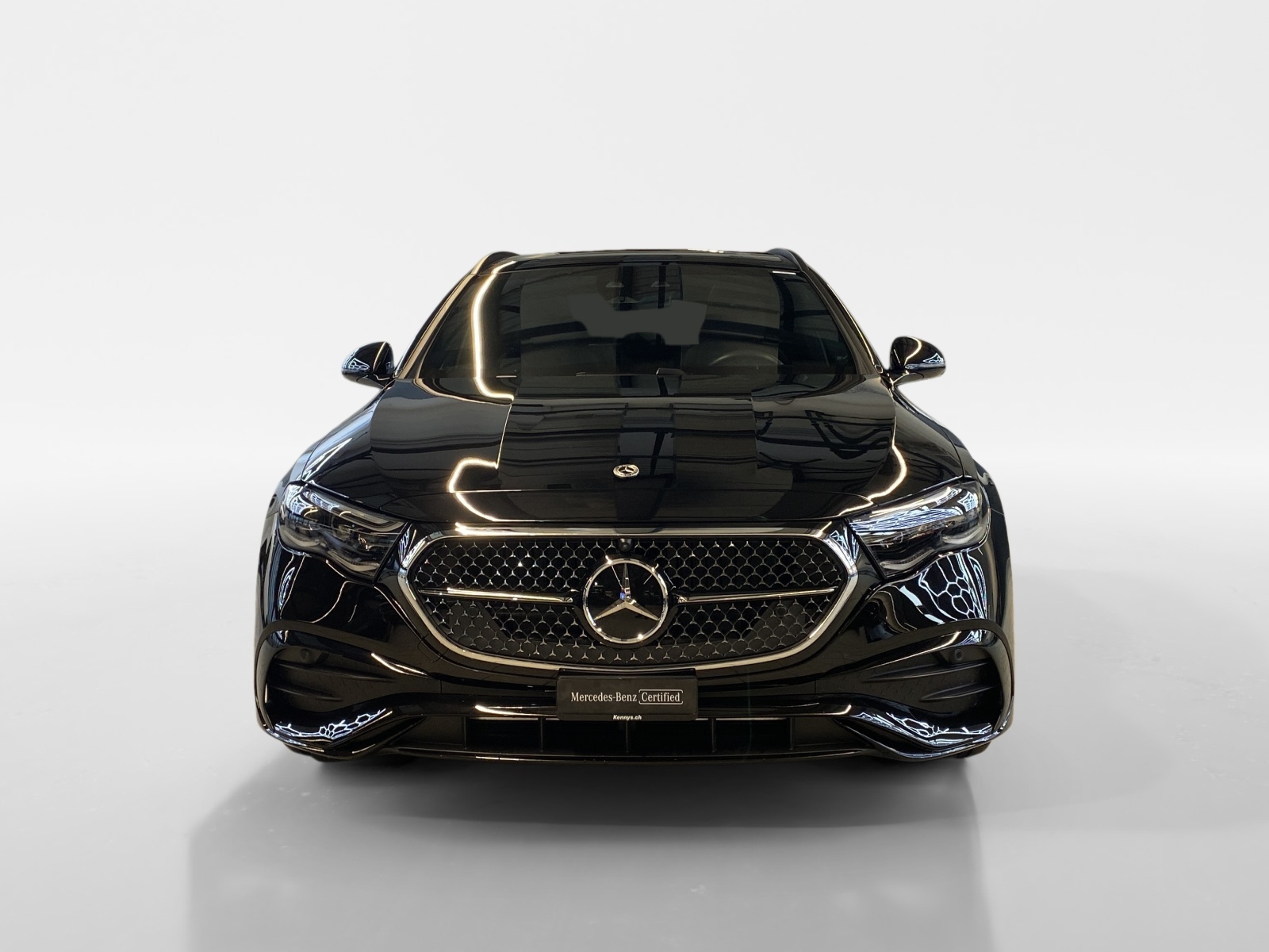 MERCEDES-BENZ E 200 AMG Line 4MATIC Kombi-image-1