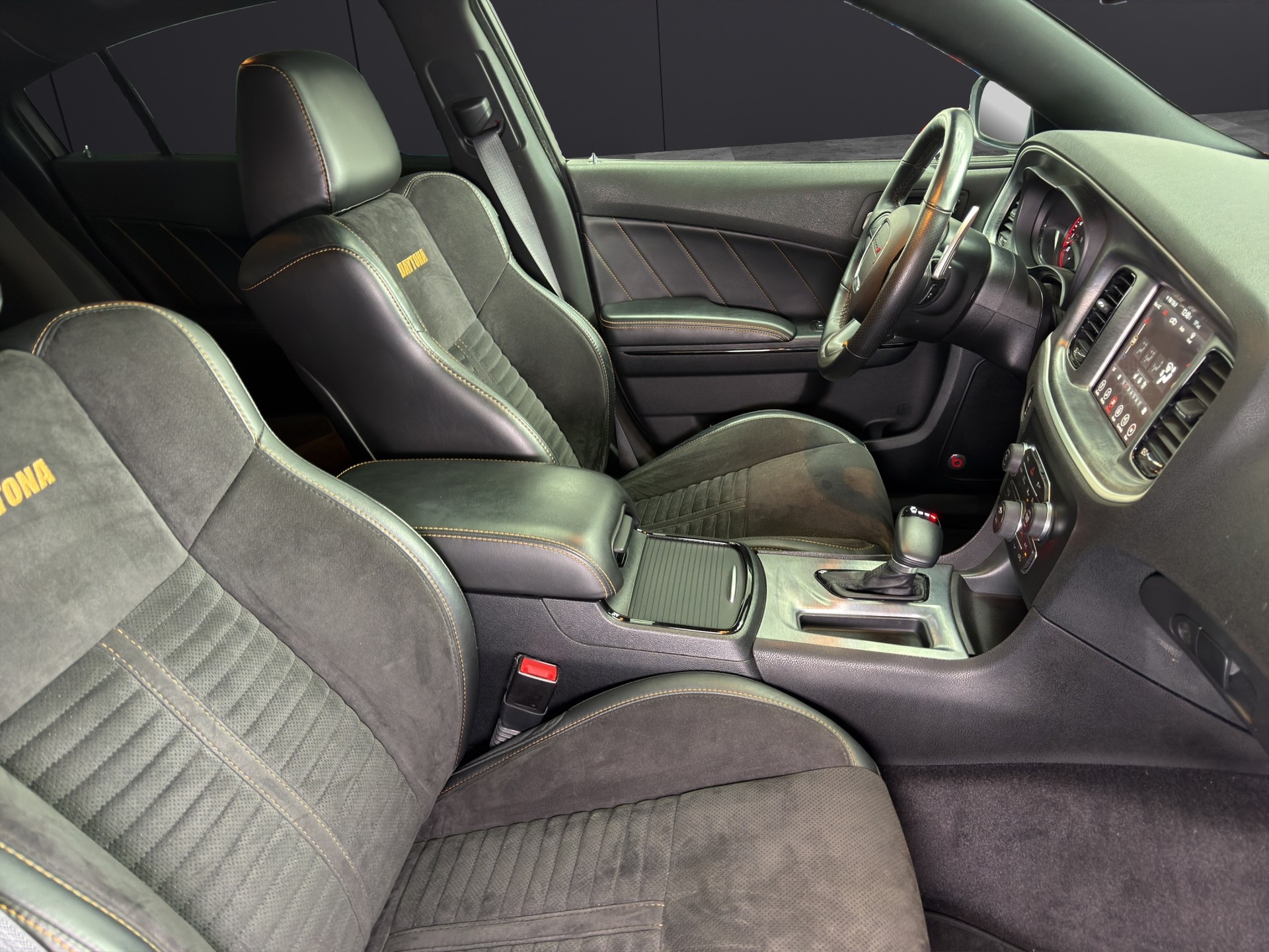 DODGE SRT 392 DAYTONA-image-18