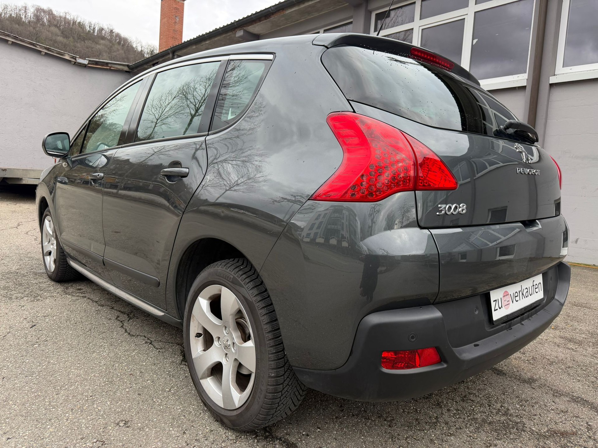 PEUGEOT 3008 1.6 HDI Sport Pack EGS6-image-3