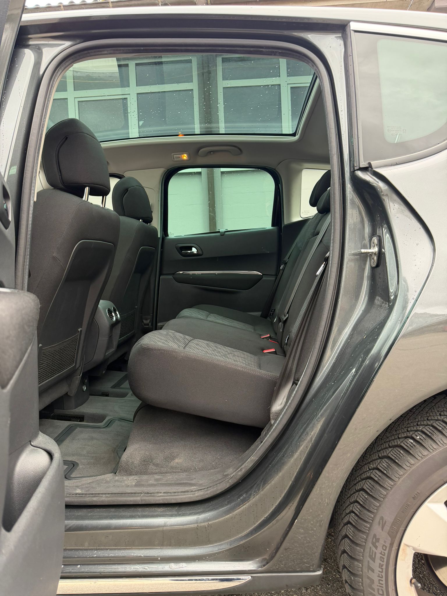 PEUGEOT 3008 1.6 HDI Sport Pack EGS6-image-11