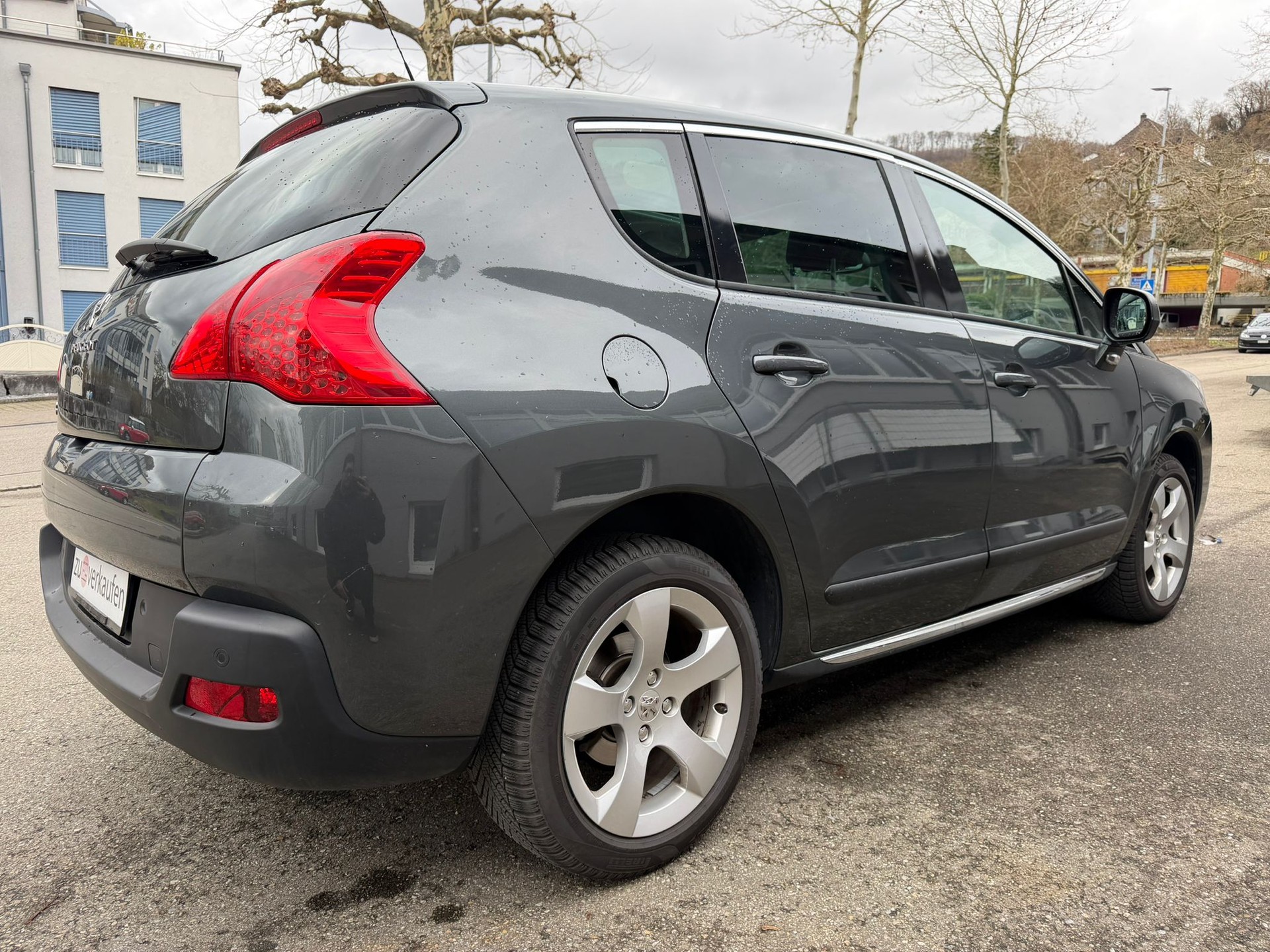 PEUGEOT 3008 1.6 HDI Sport Pack EGS6-image-5