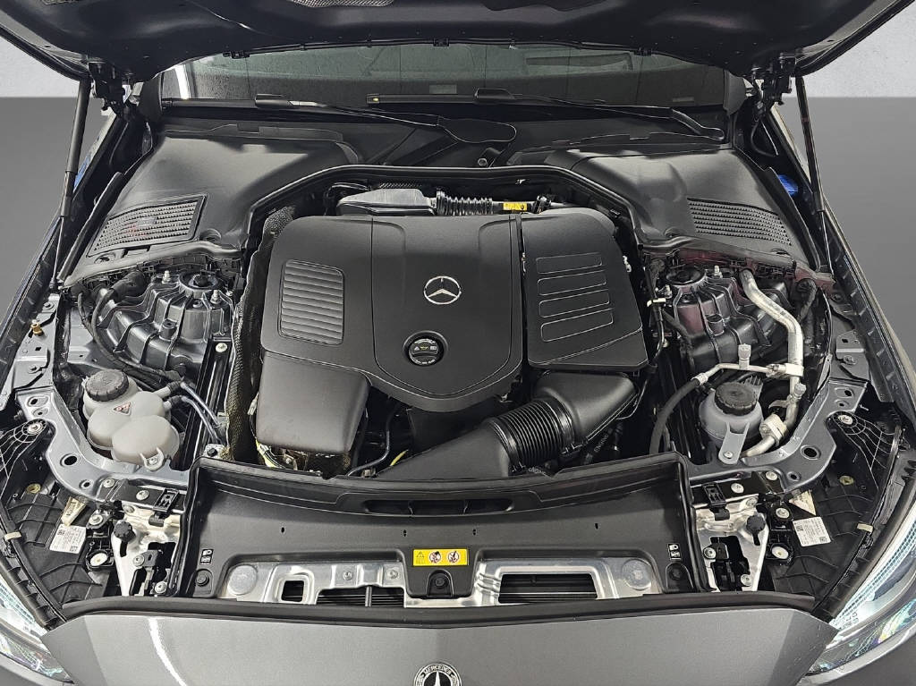MERCEDES-BENZ C 300 AMG Line 4Matic T-Modell-image-7