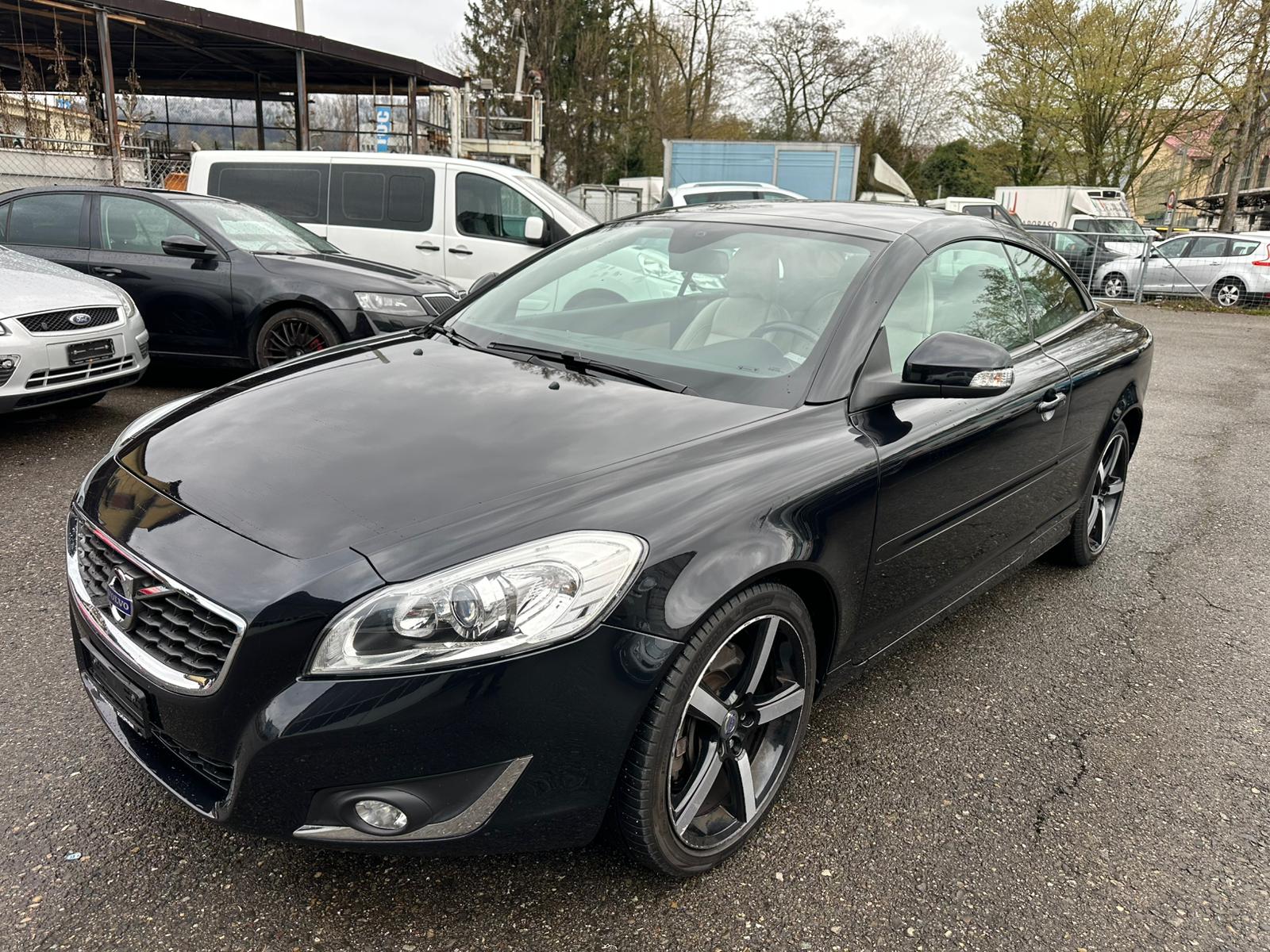 VOLVO C70 Cabrio 2liter Diesel-image-0