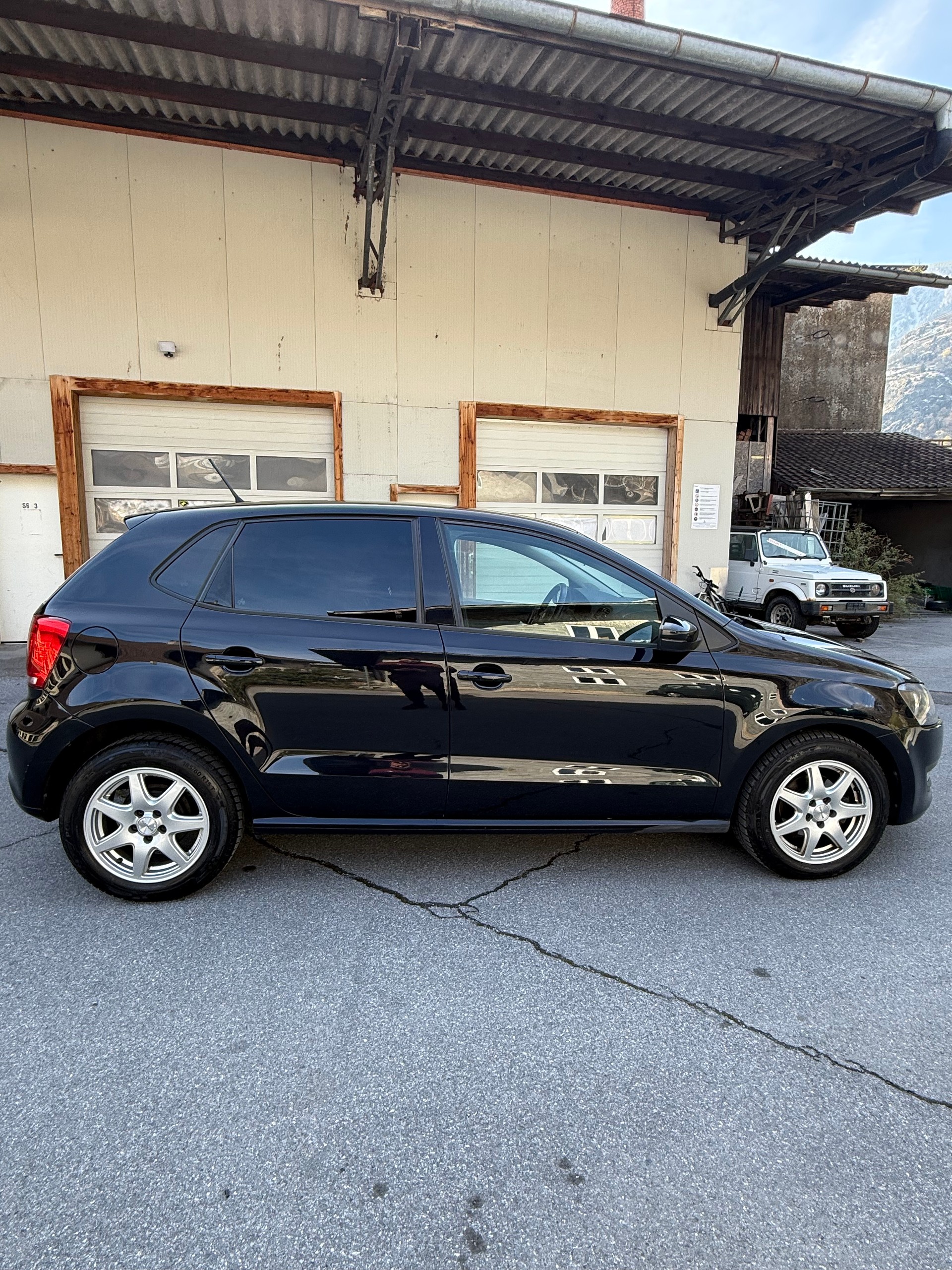 VW POLO-image-3