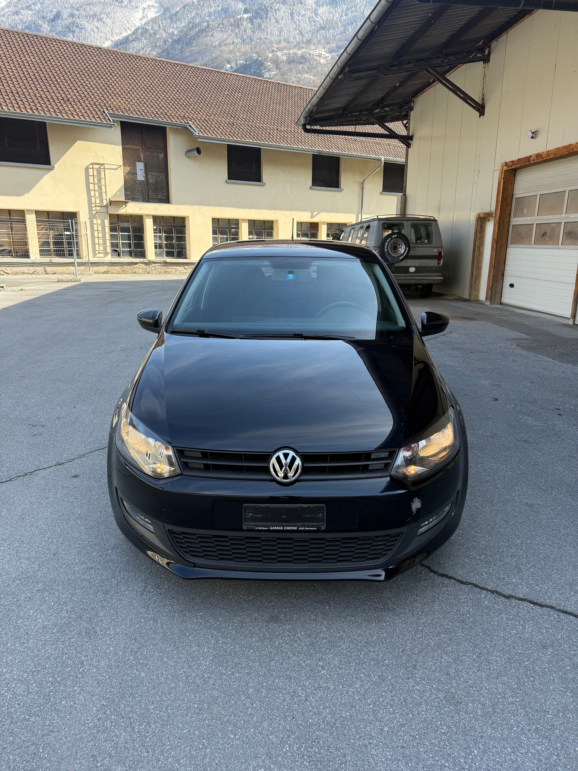VW POLO-image-1