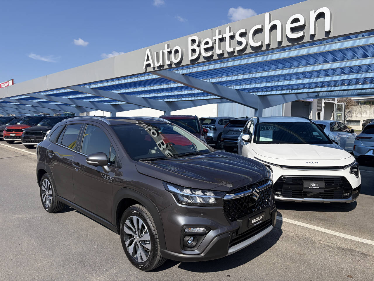 SUZUKI S-Cross 1.4 T Sakura Top Hybrid 4x4