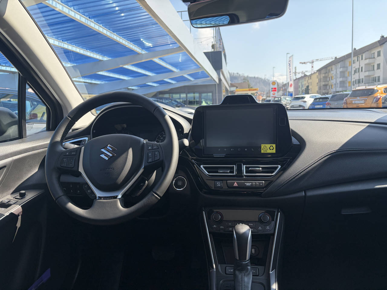 SUZUKI S-Cross 1.4 T Sakura Top Hybrid 4x4-image-10