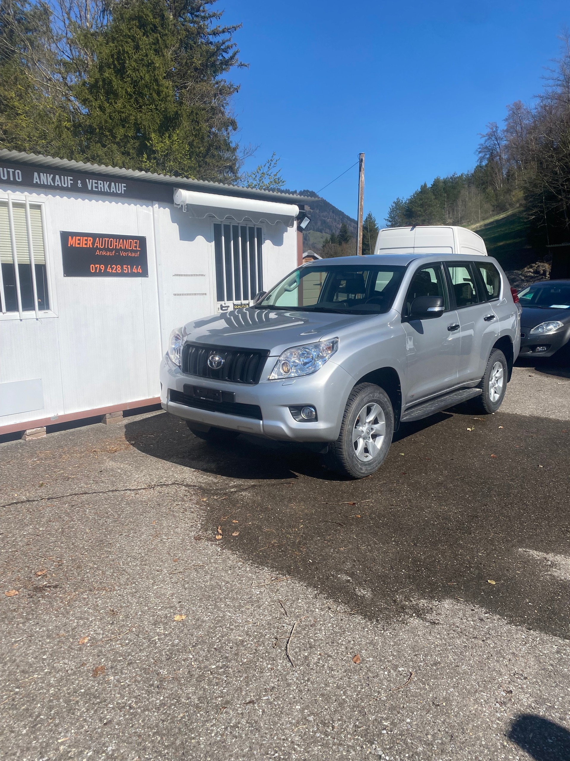 TOYOTA Land Cruiser 3.0 TD Linea Sol Premium Automatic