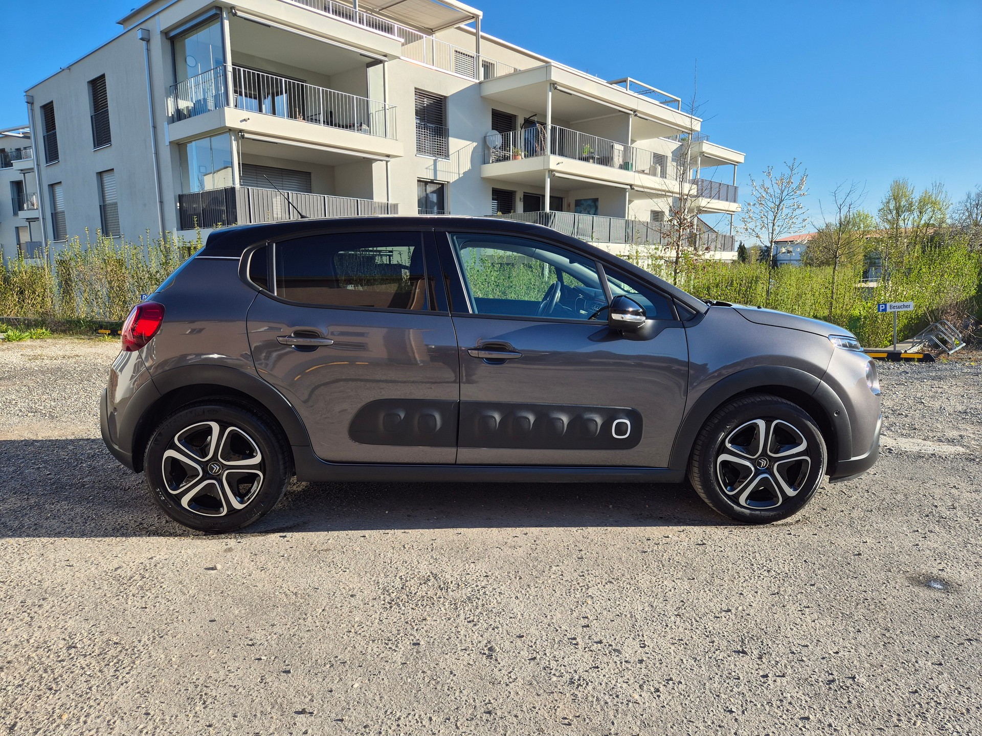 CITROEN C3 1.2i PureTech Shine EAT6-image-5