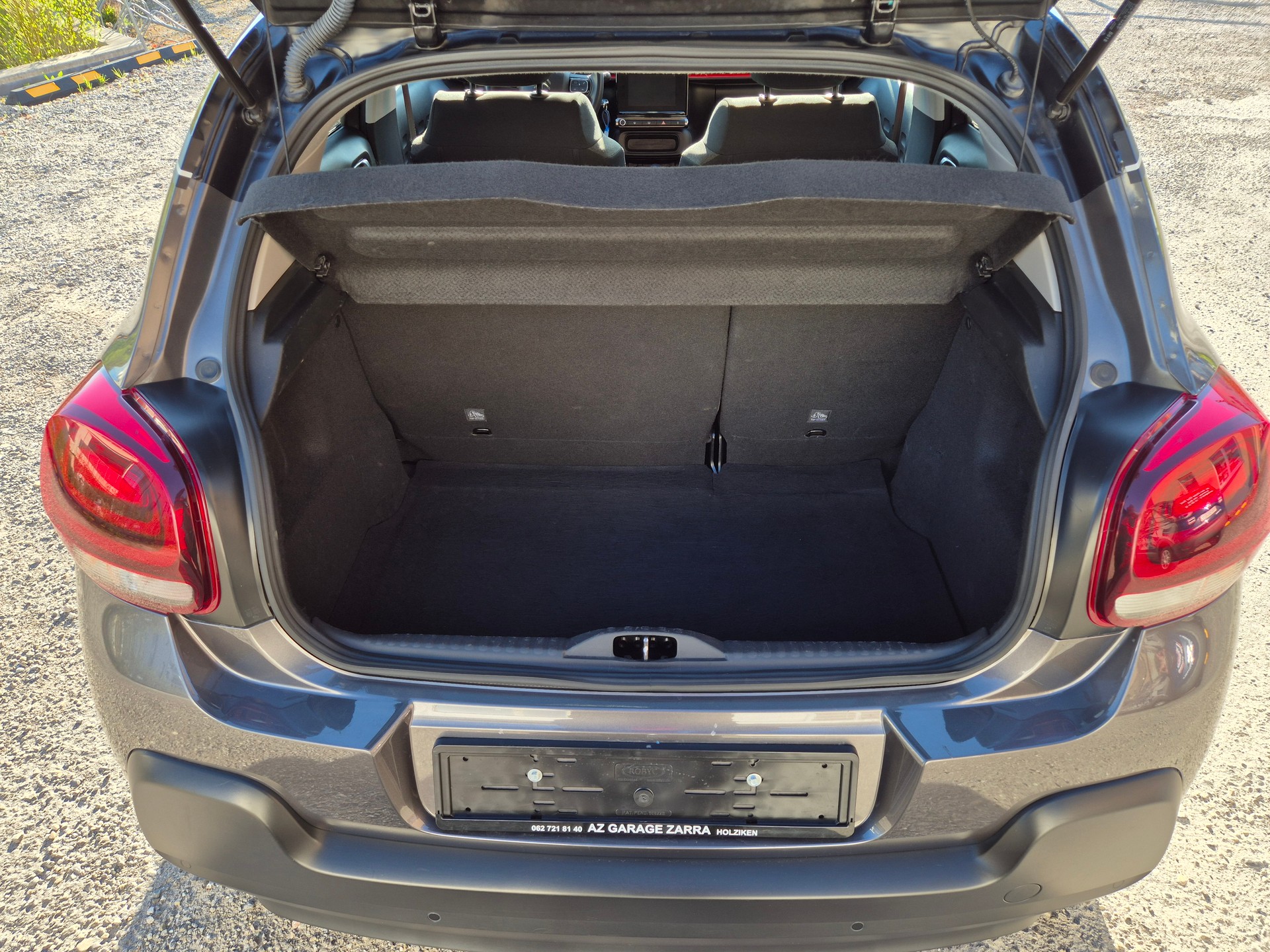 CITROEN C3 1.2i PureTech Shine EAT6-image-14
