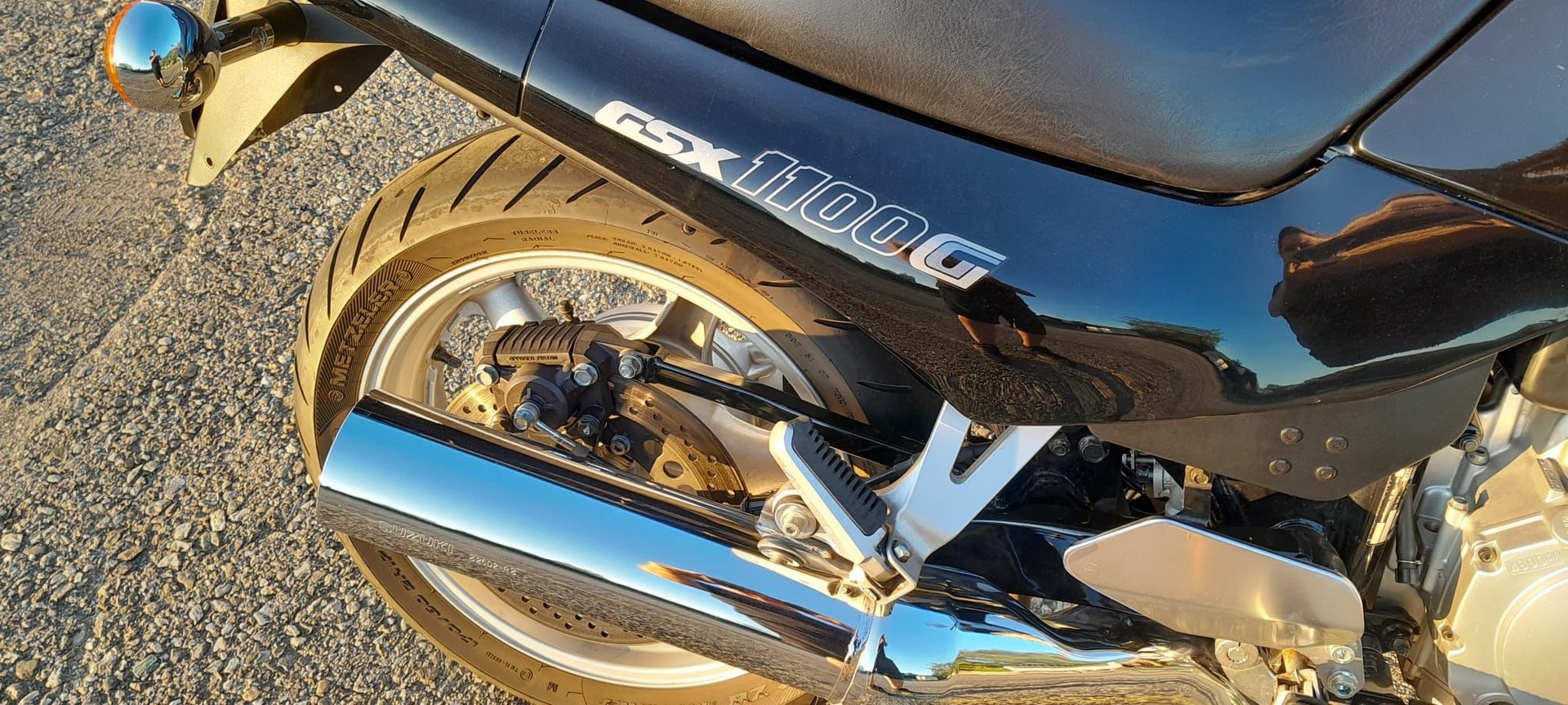SUZUKI GSX 1100 F P/R-showroom-element-1