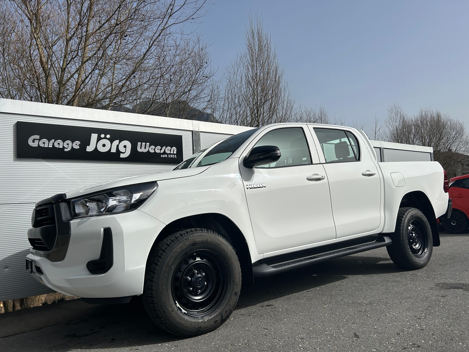 TOYOTA Hilux Double Cab.-Pick-up 2.8 D-4D 204 Comfort-image-0