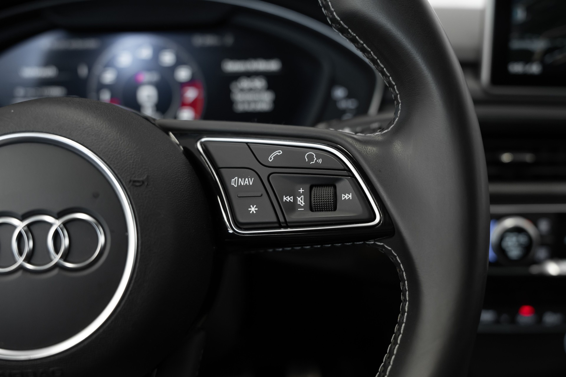 AUDI S5 Sportback 3.0 TFSI quattro tiptronic-image-23