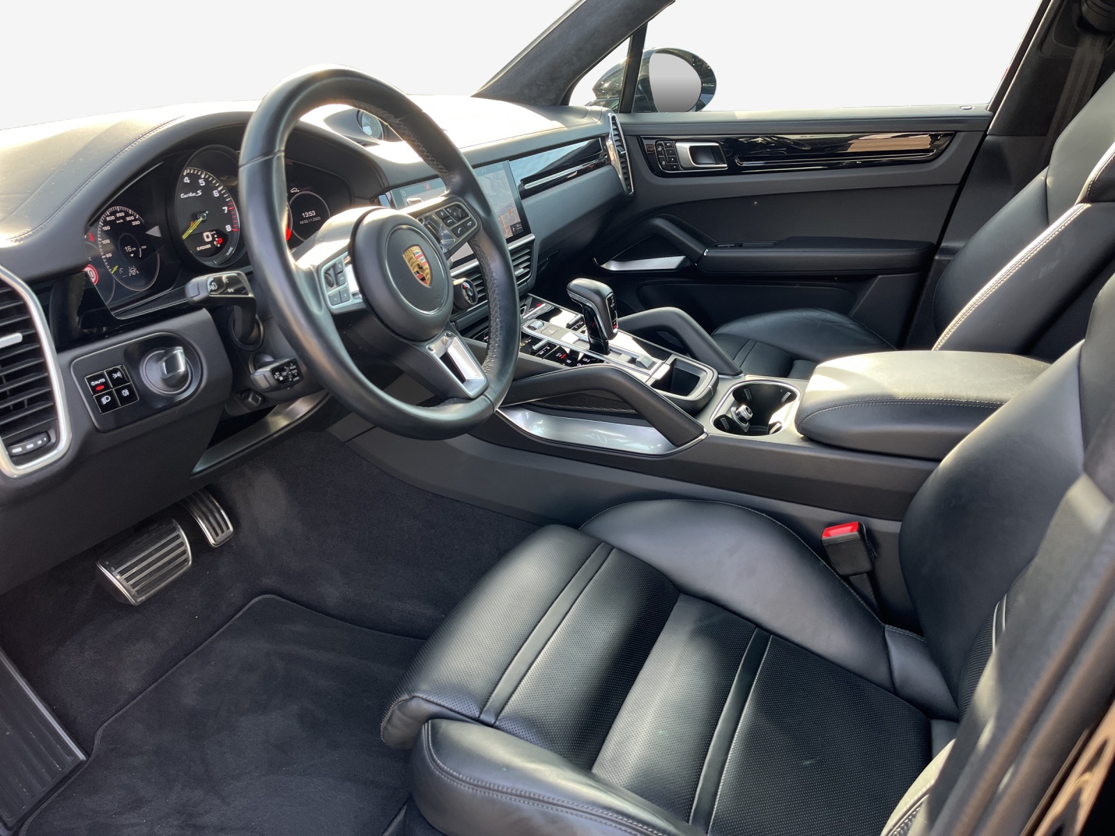 PORSCHE Cayenne Turbo S E-Hybrid-image-15
