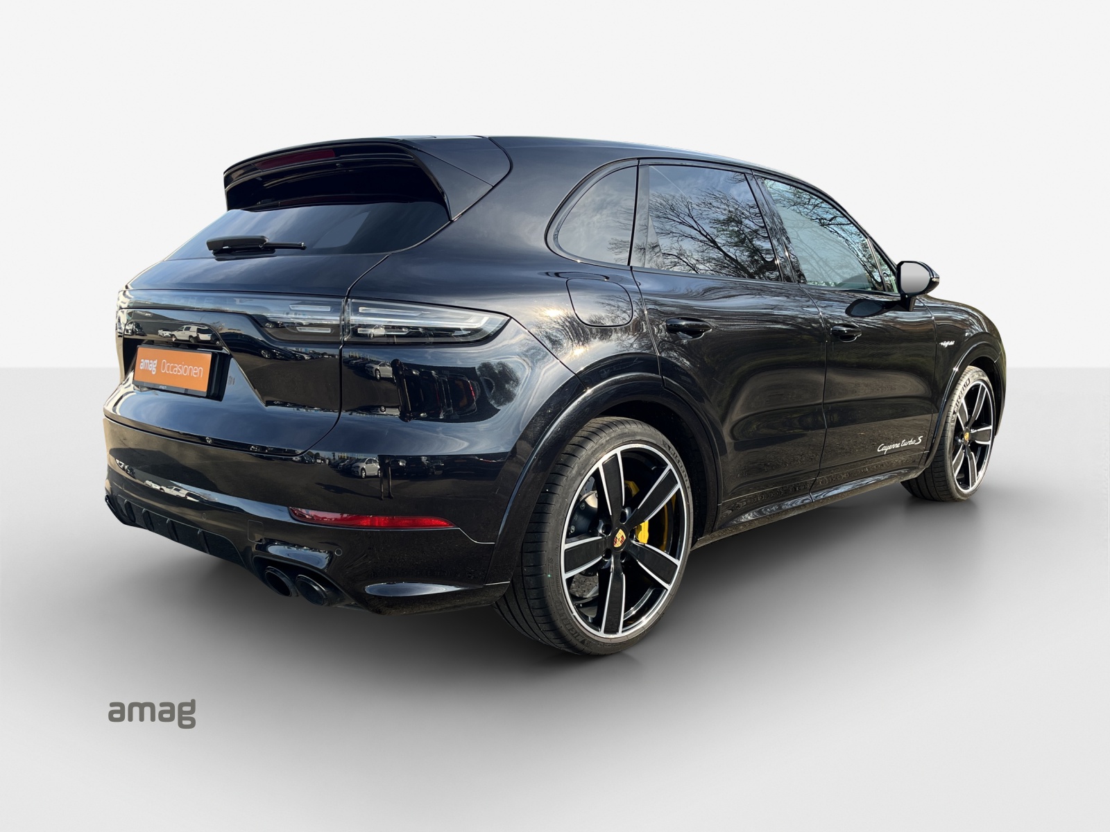 PORSCHE Cayenne Turbo S E-Hybrid-image-8