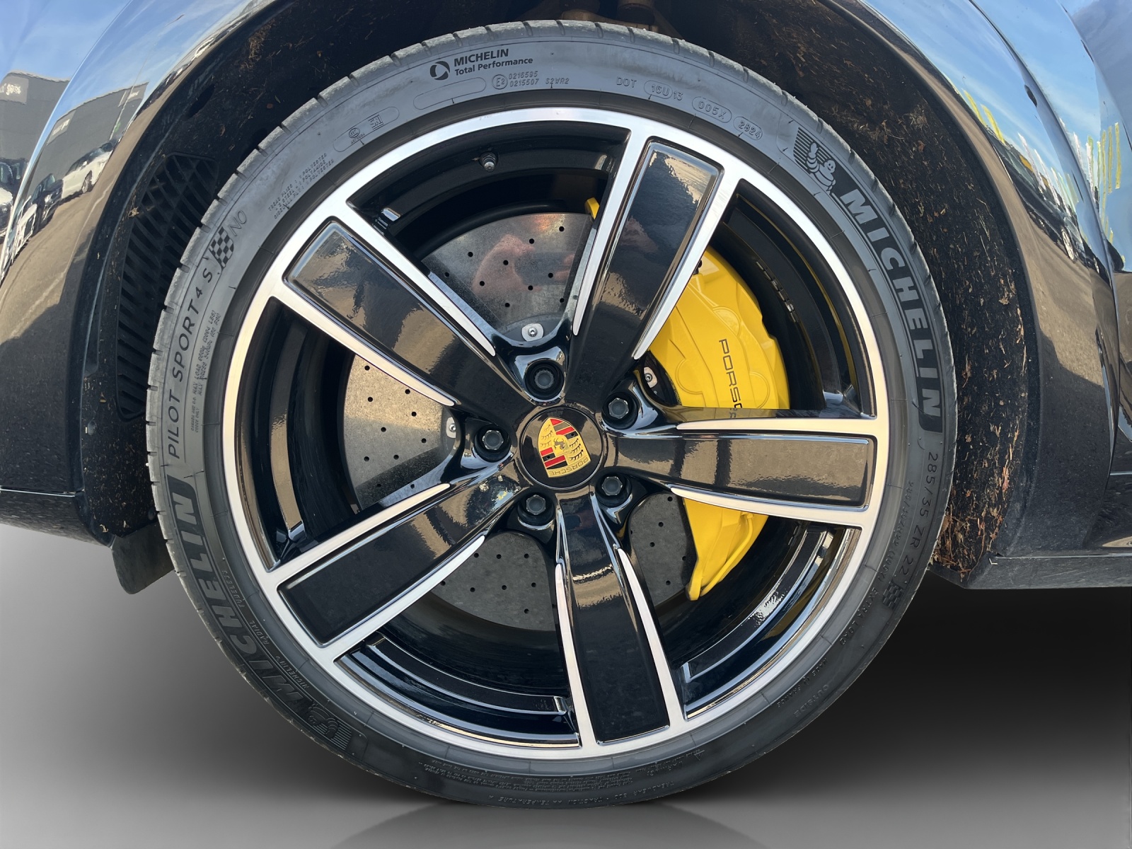 PORSCHE Cayenne Turbo S E-Hybrid-image-30