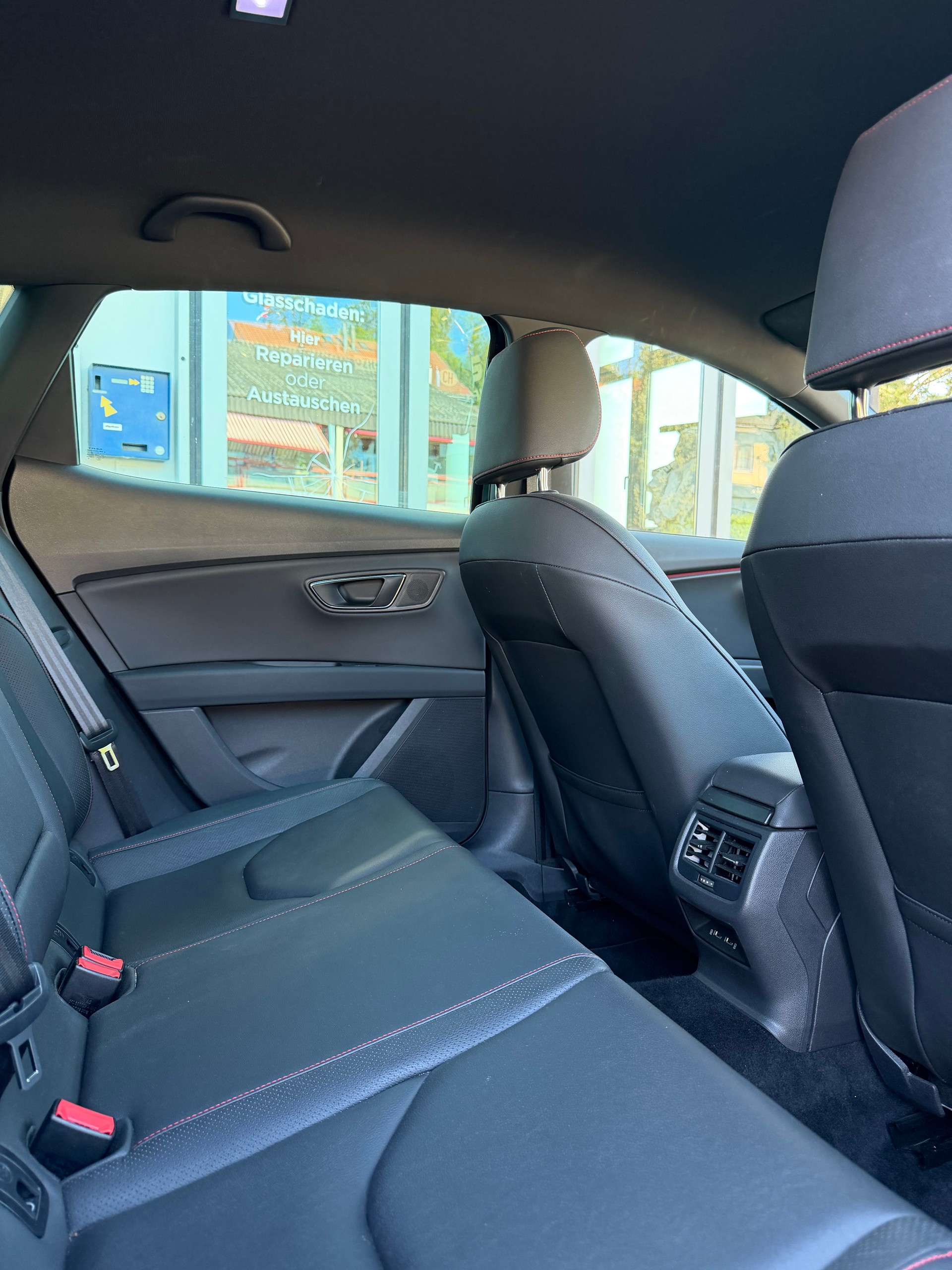 SEAT Leon 1.4 TSI ACT FR DSG-image-11
