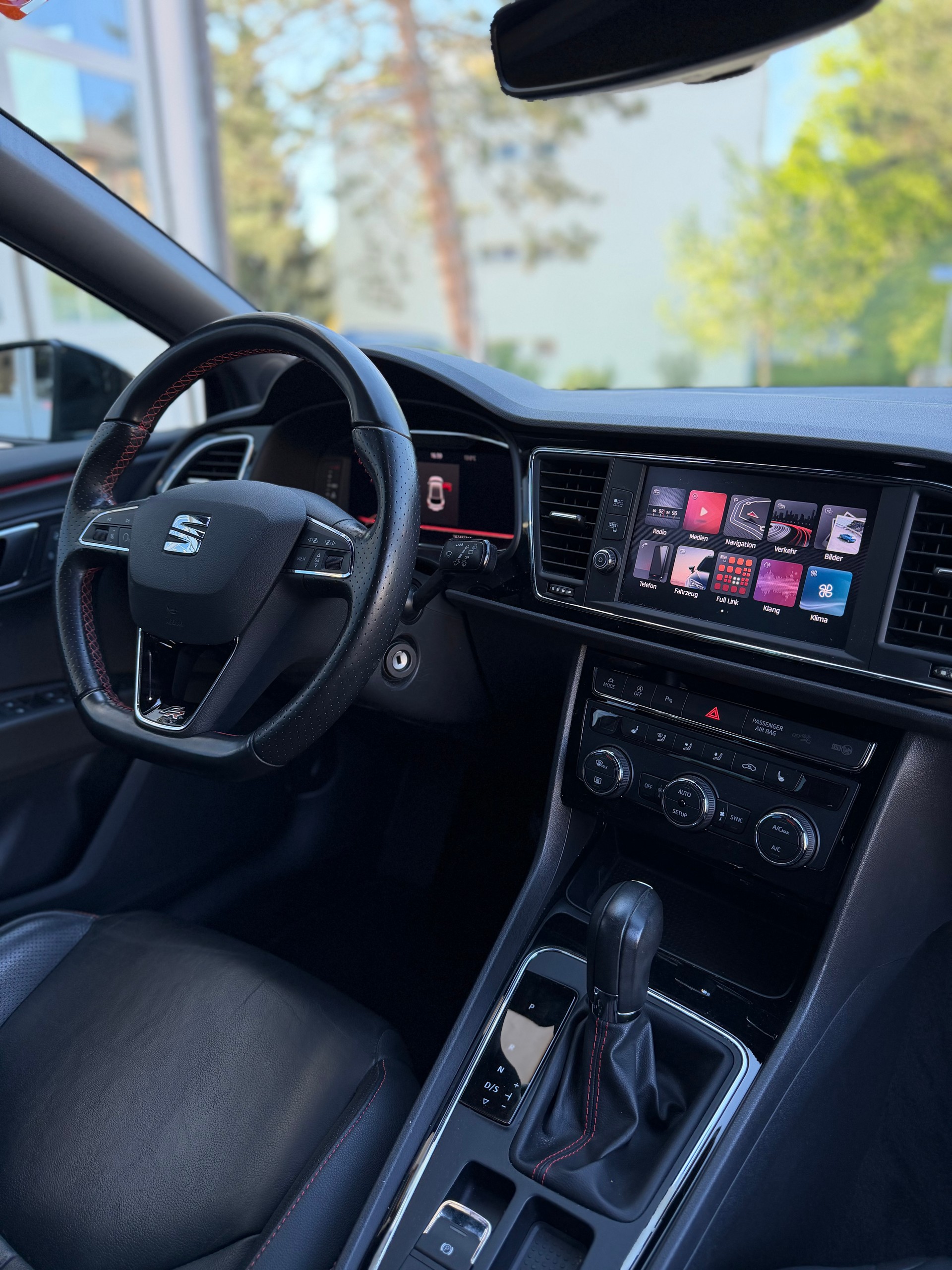 SEAT Leon 1.4 TSI ACT FR DSG-image-9
