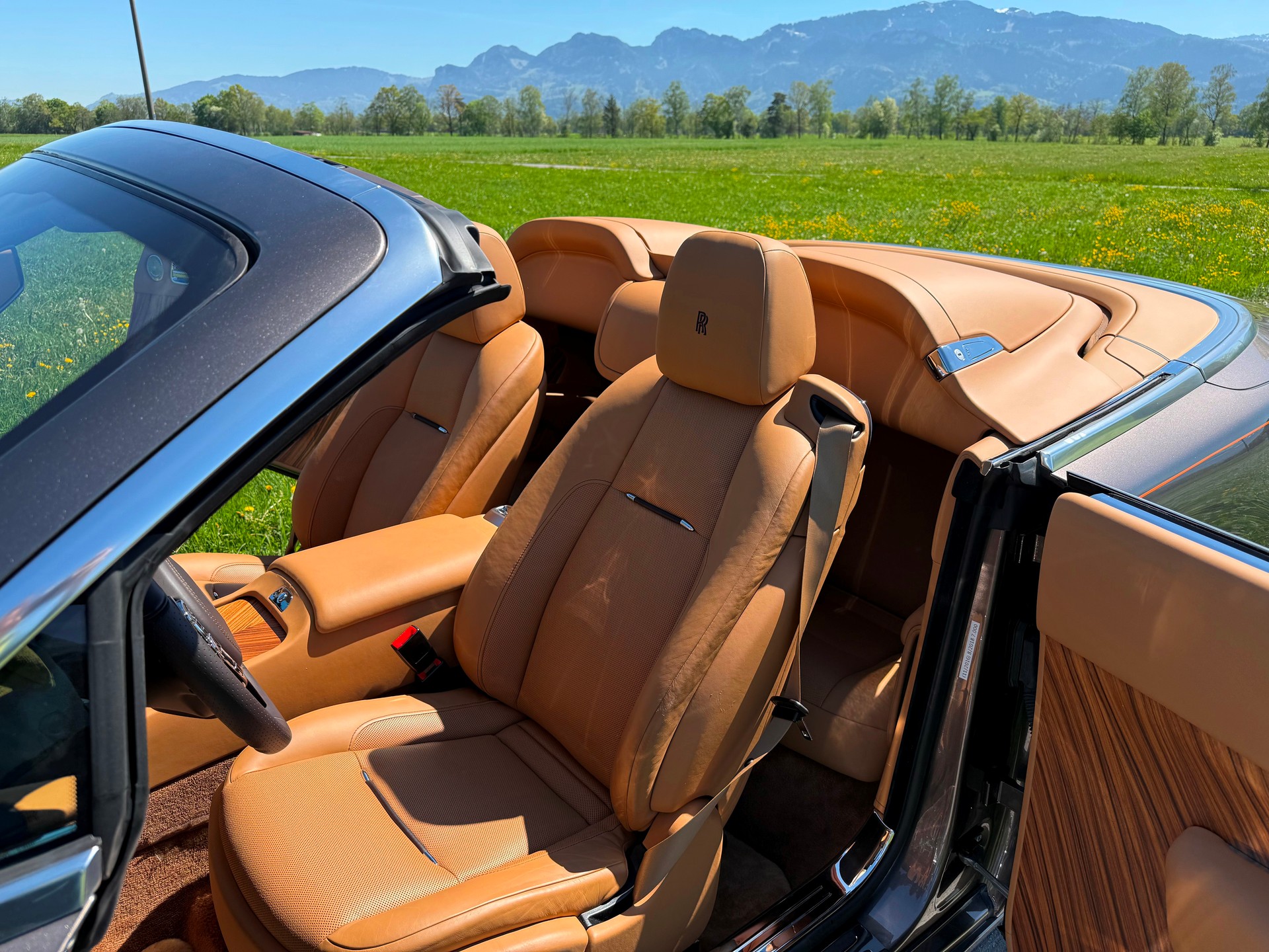 ROLLS-ROYCE Dawn 6.6 V12-image-17