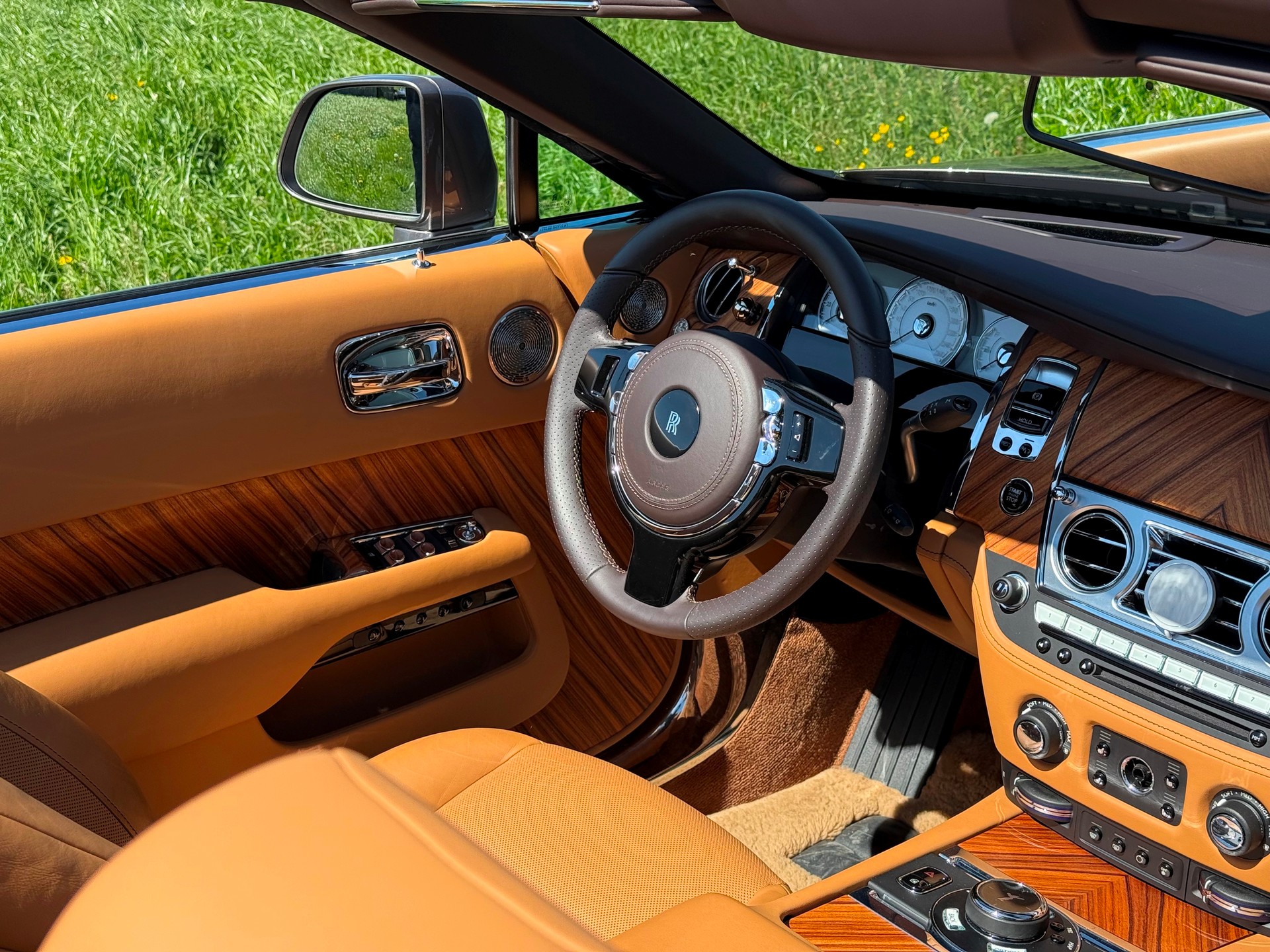 ROLLS-ROYCE Dawn 6.6 V12-image-21