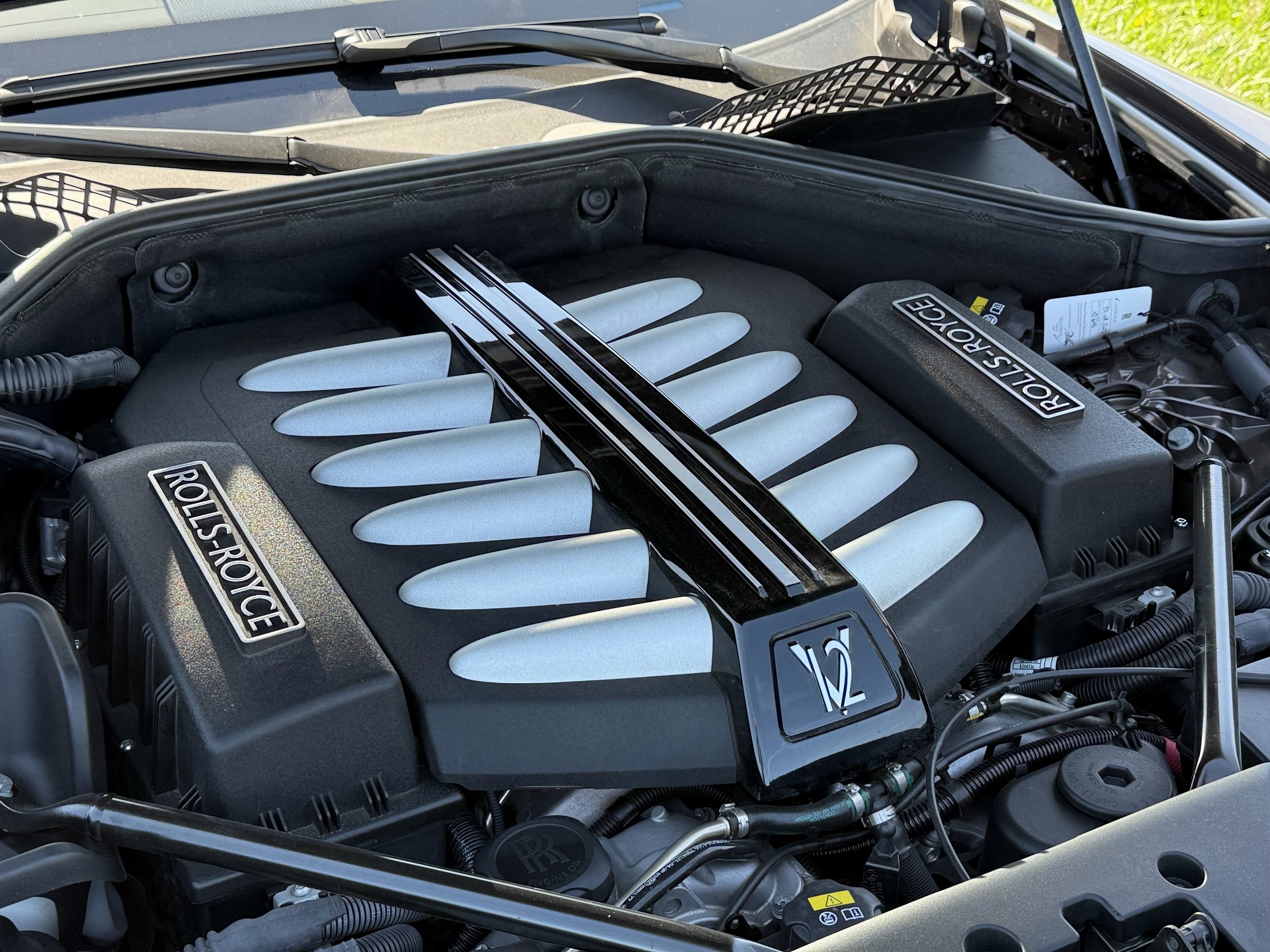 ROLLS-ROYCE Dawn 6.6 V12-image-29