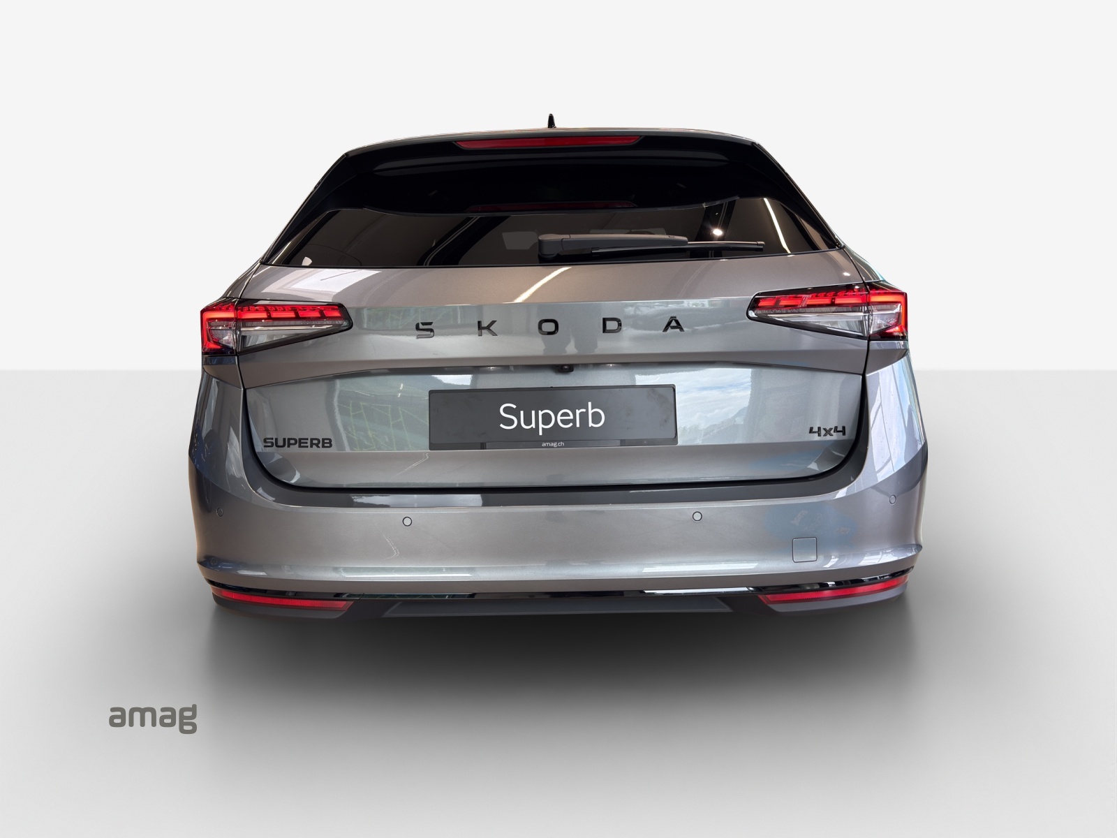 SKODA Superb Combi 2.0 TSI Sportline 4x4 DSG-image-3