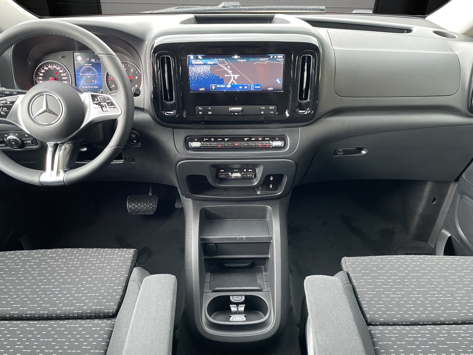 MERCEDES-BENZ Vito 116 CDI Tourer SELECT Family 4x4-image-14