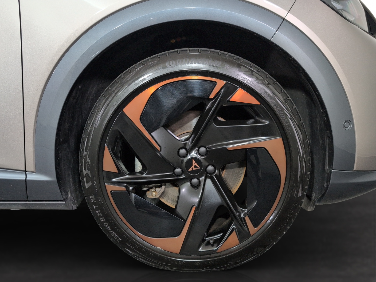 CUPRA Tavascan Type 9 77 kWh Adrenaline Prime Edition-image-4