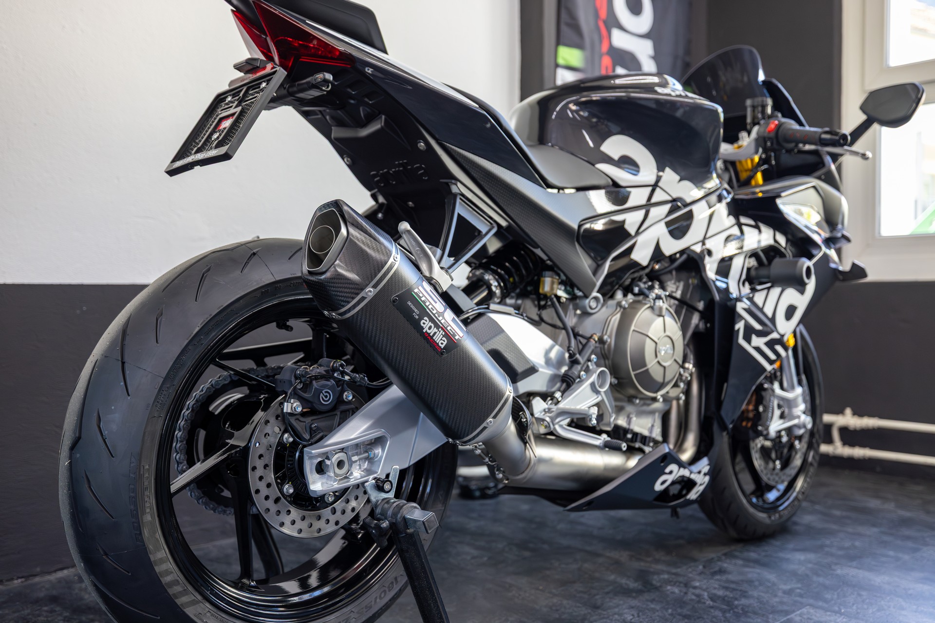 APRILIA RS 660 white contrast extended E5+ (35kW)-image-11