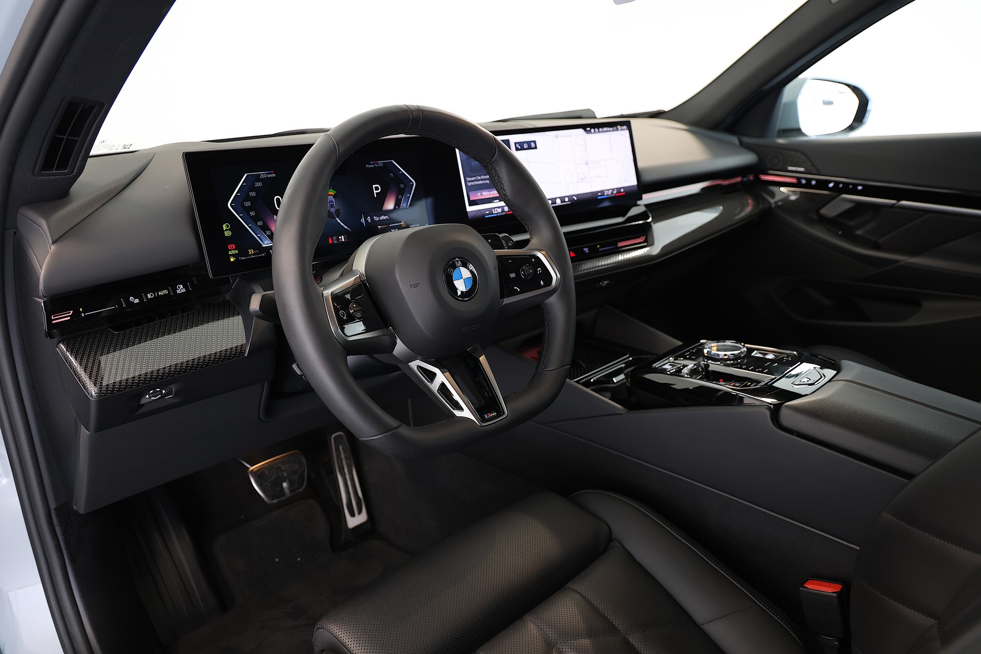 BMW 520d xDrive 48V Touring M Sport Pro Steptronic-image-8