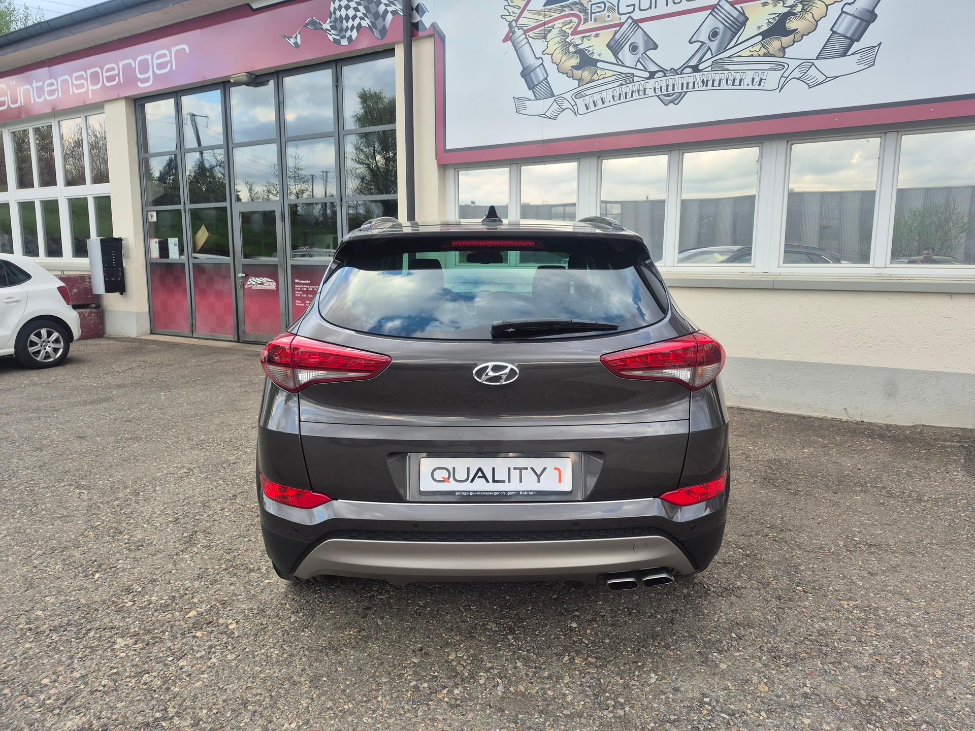 HYUNDAI Tucson 2.0 CRDI Vertex 4WD Automatic-image-5