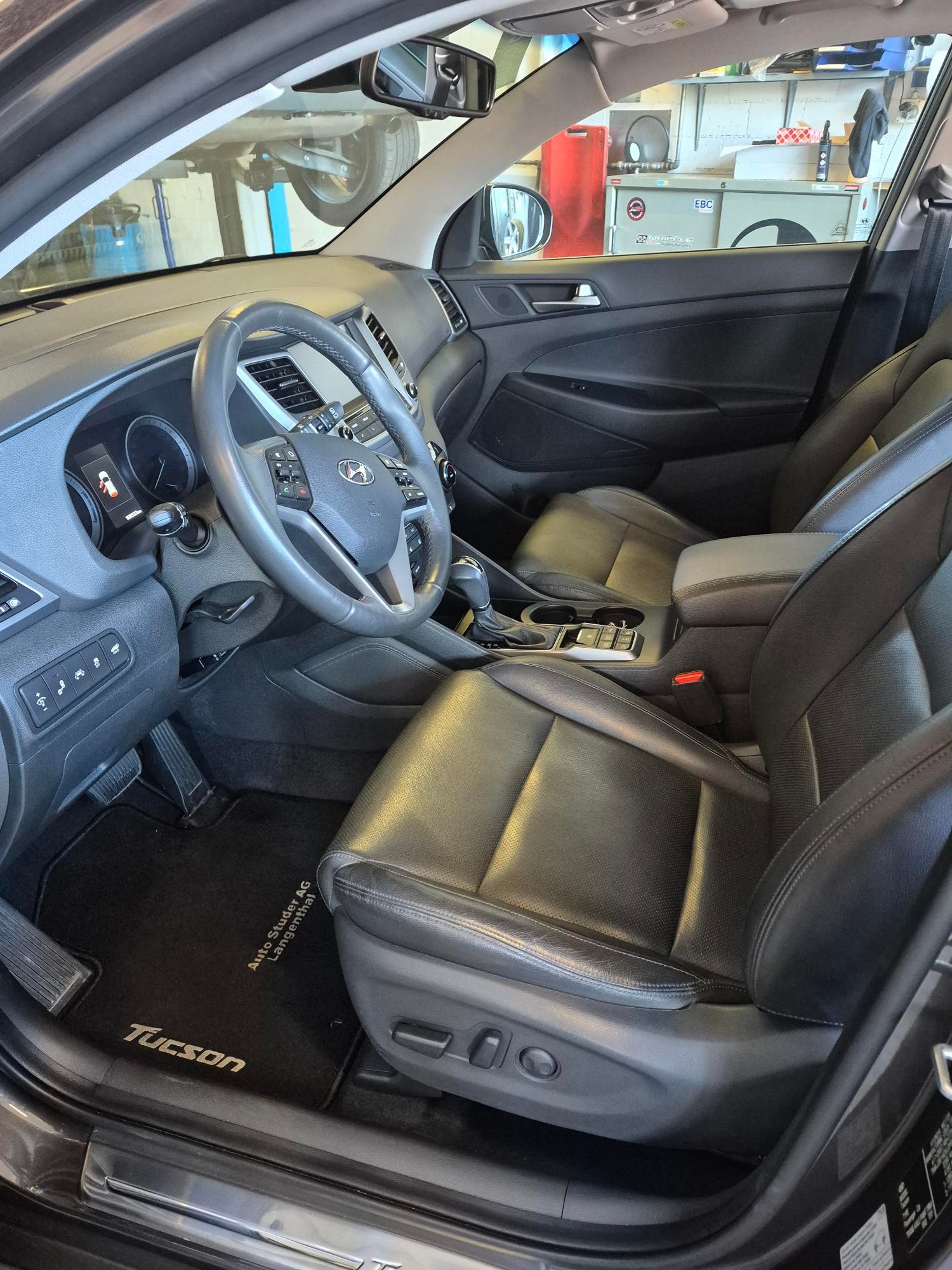 HYUNDAI Tucson 2.0 CRDI Vertex 4WD Automatic-image-11