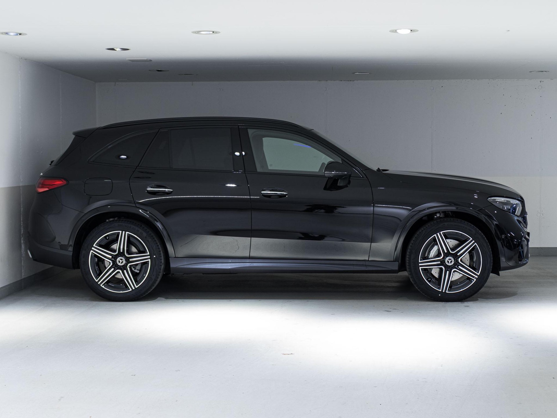 MERCEDES-BENZ GLC 300 4MATIC-image-1