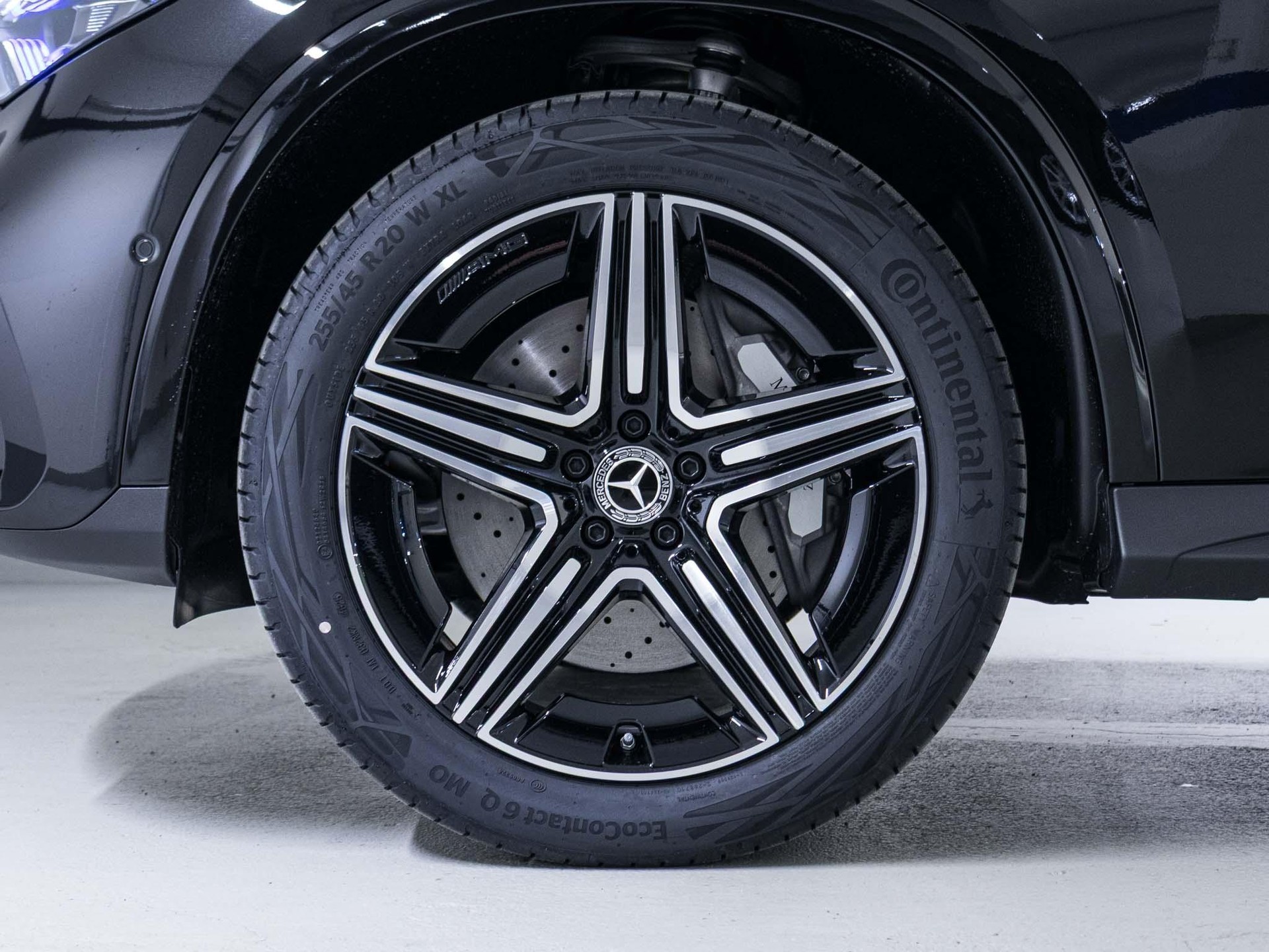MERCEDES-BENZ GLC 300 4MATIC-image-14