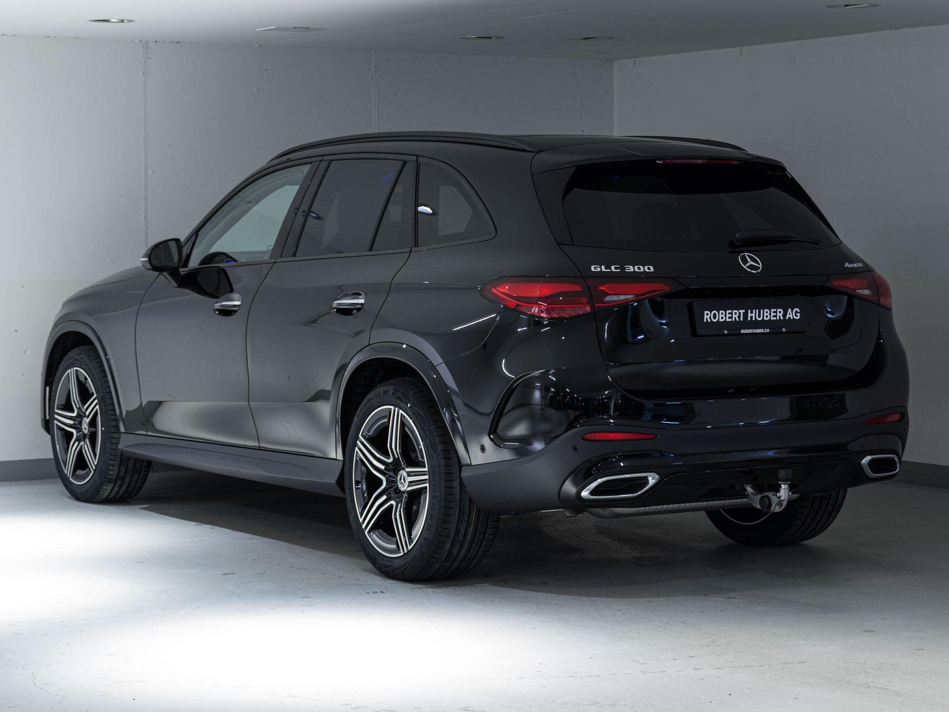 MERCEDES-BENZ GLC 300 4MATIC-image-3