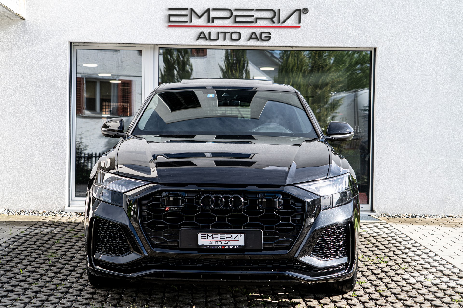 AUDI RSQ8 quattro tiptronic-showroom-element-2