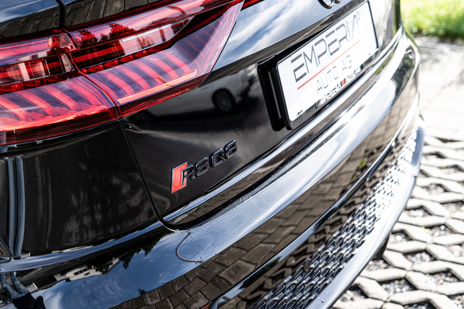 AUDI RSQ8 quattro tiptronic-image-12