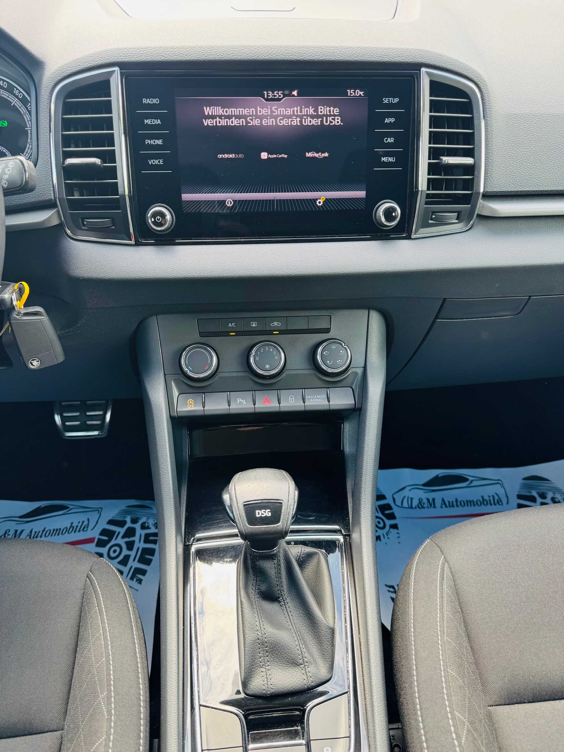 SKODA Karoq 1.0 TSI Ambition DSG-image-9