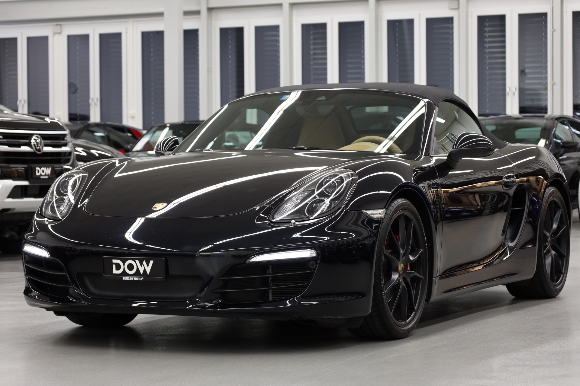 PORSCHE Boxster 3.4 315 S PDK-showroom-element-2