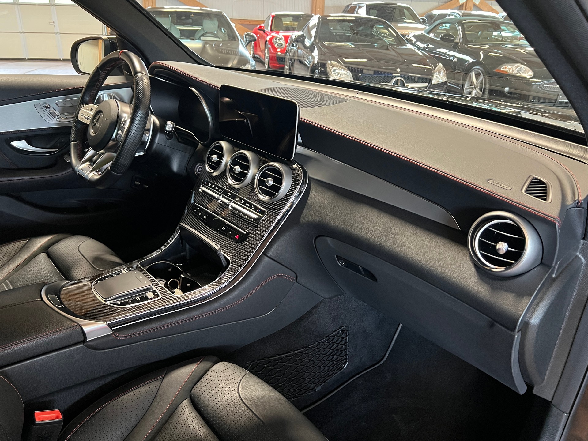 MERCEDES-BENZ GLC 43 AMG 4Matic 9G-Tronic-image-11