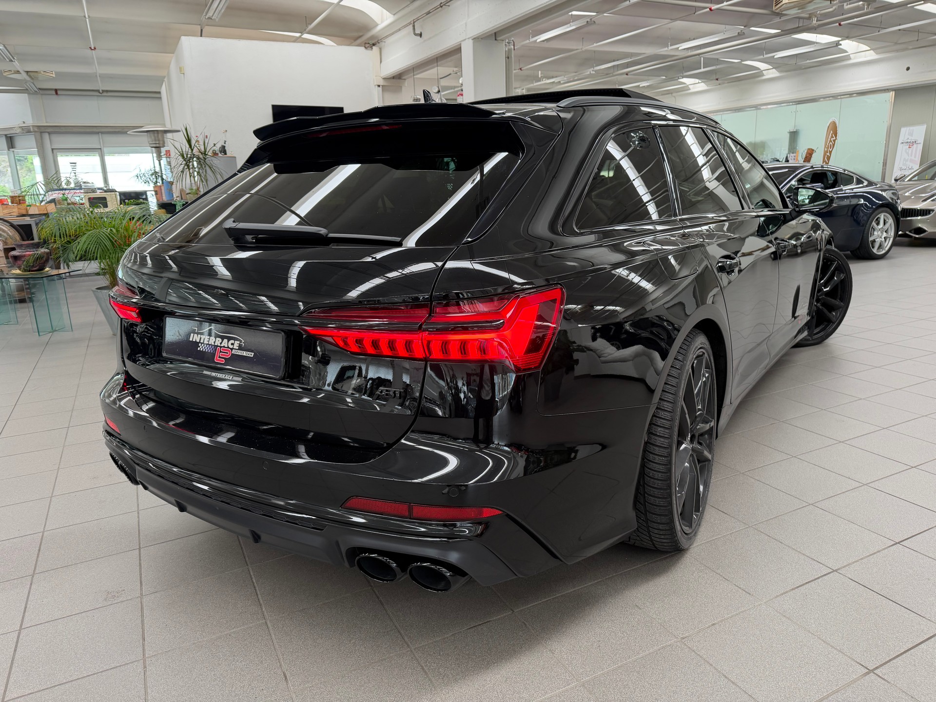 AUDI S6 Avant 3.0 TDI quattro tiptronic-image-4