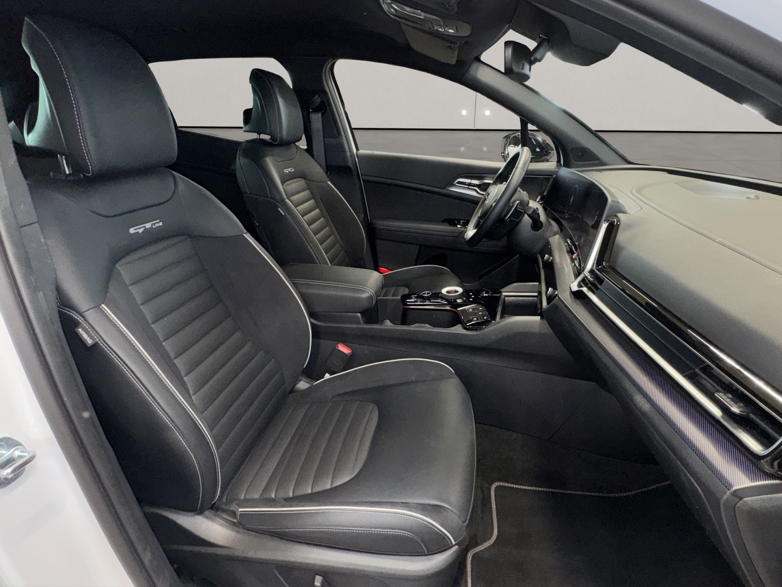 KIA Sportage 1.6 T-GDi PHEV GT-Line-image-11