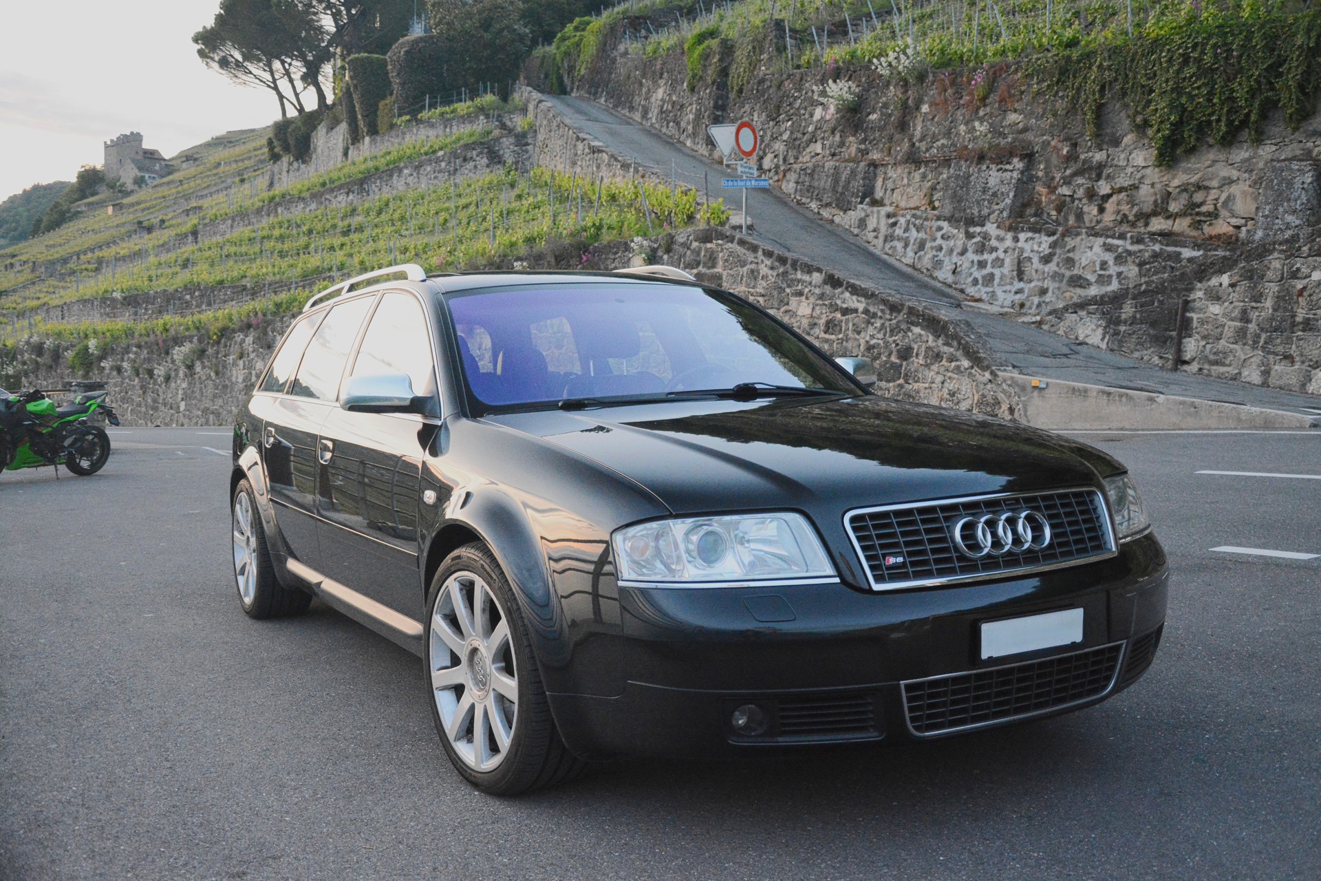 AUDI S6 Avant Quattro